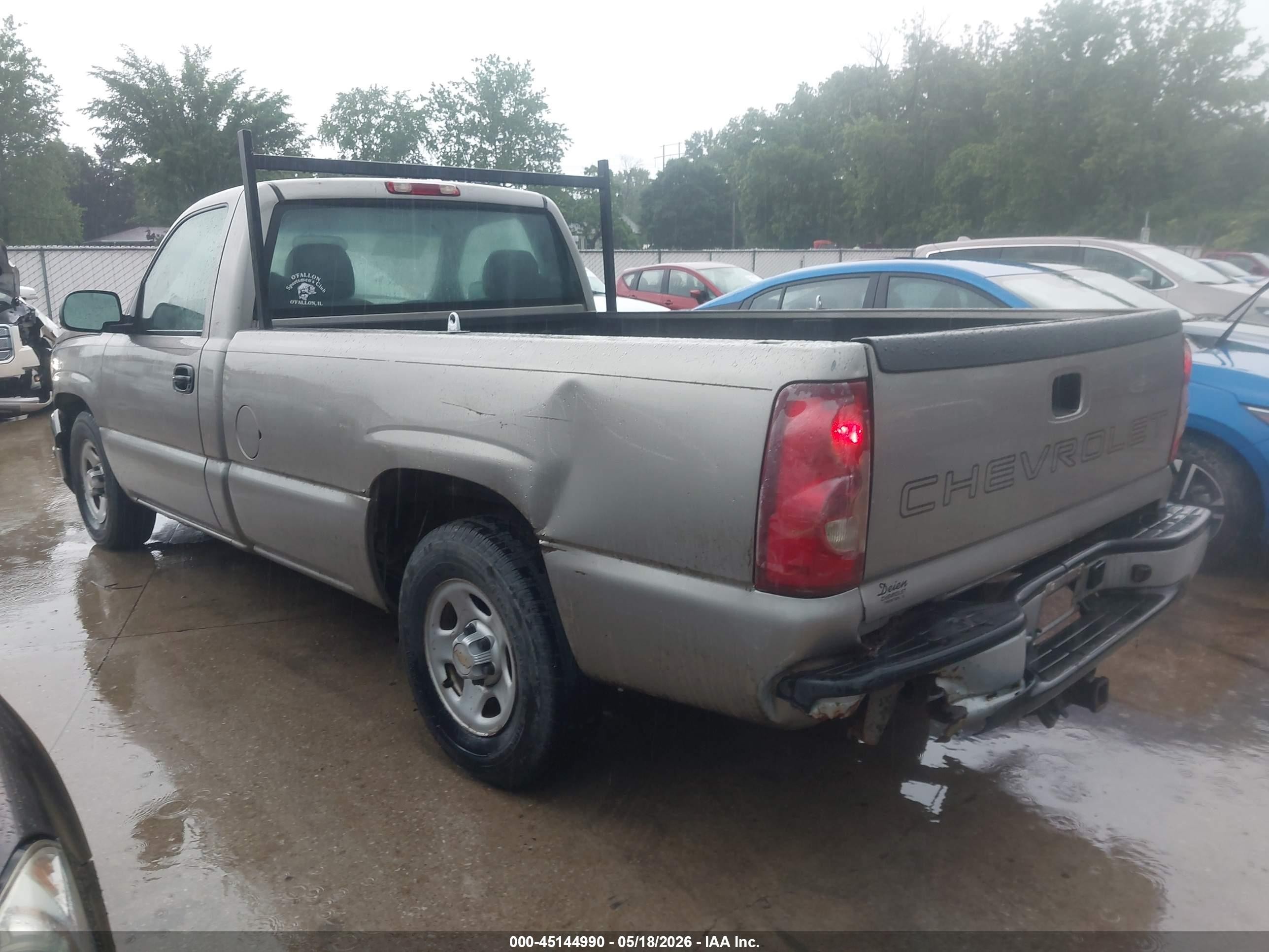 2003 Chevrolet Silverado 1500 Work Truck Silver vin: 1GCEC14X83Z322430