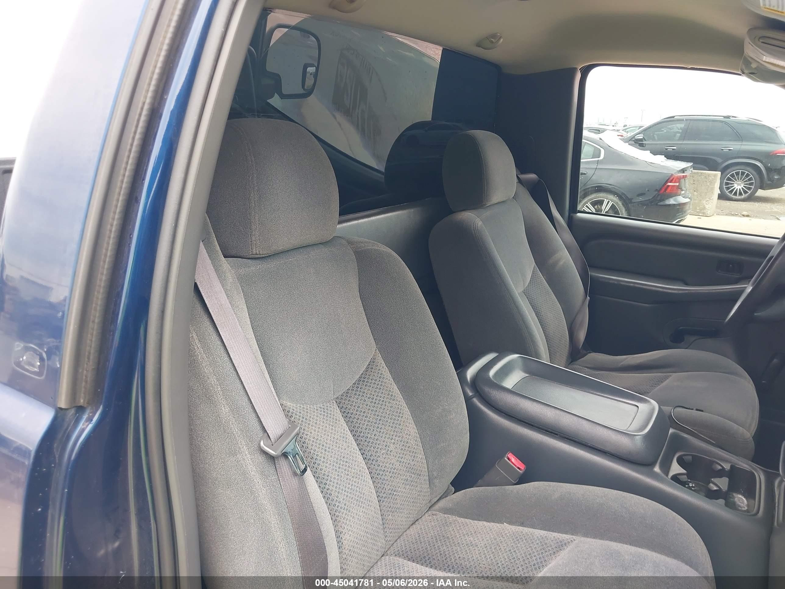 2004 Chevrolet Silverado 1500   Синий vin: 1GCEC14X84Z181232