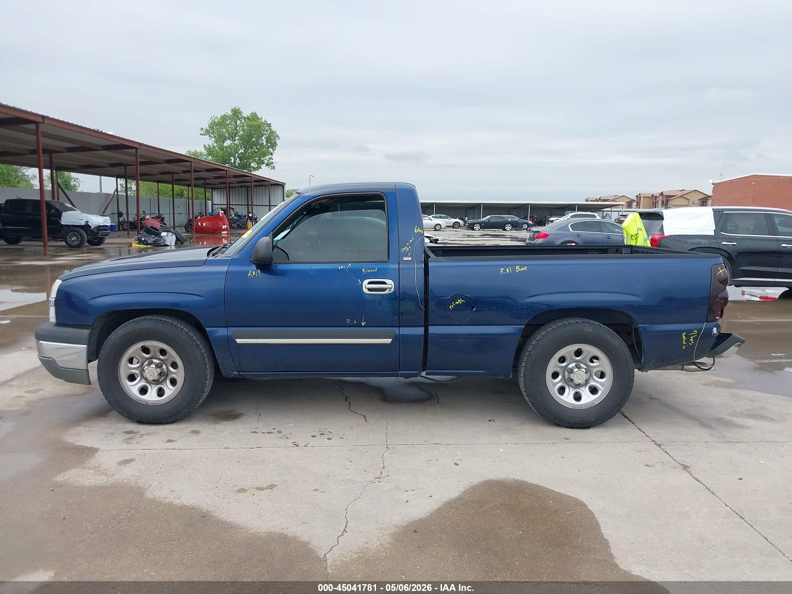 2004 Chevrolet Silverado 1500   Синий vin: 1GCEC14X84Z181232