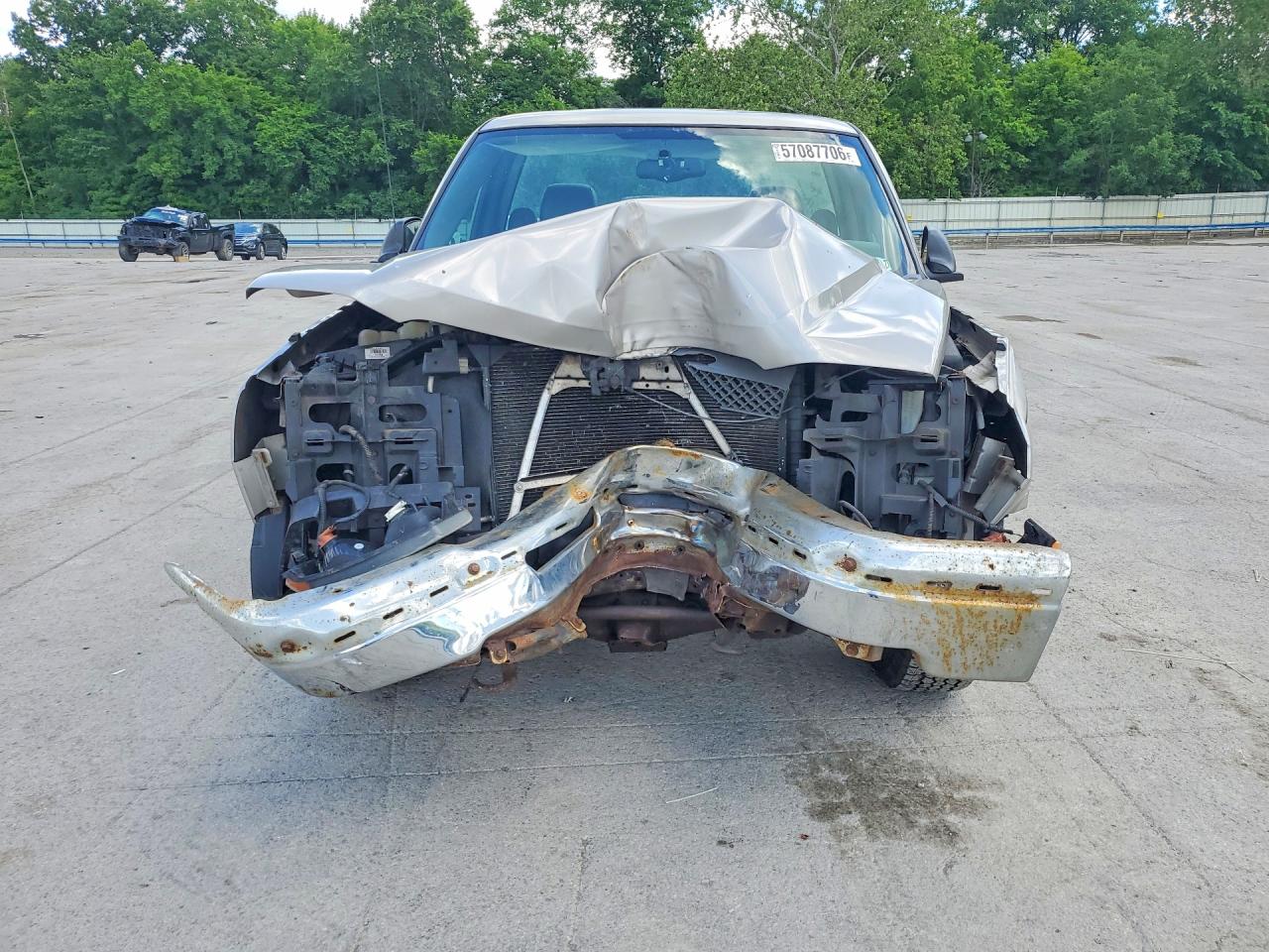 2004 Chevrolet Silverado C1500 Silver vin: 1GCEC14X84Z331923