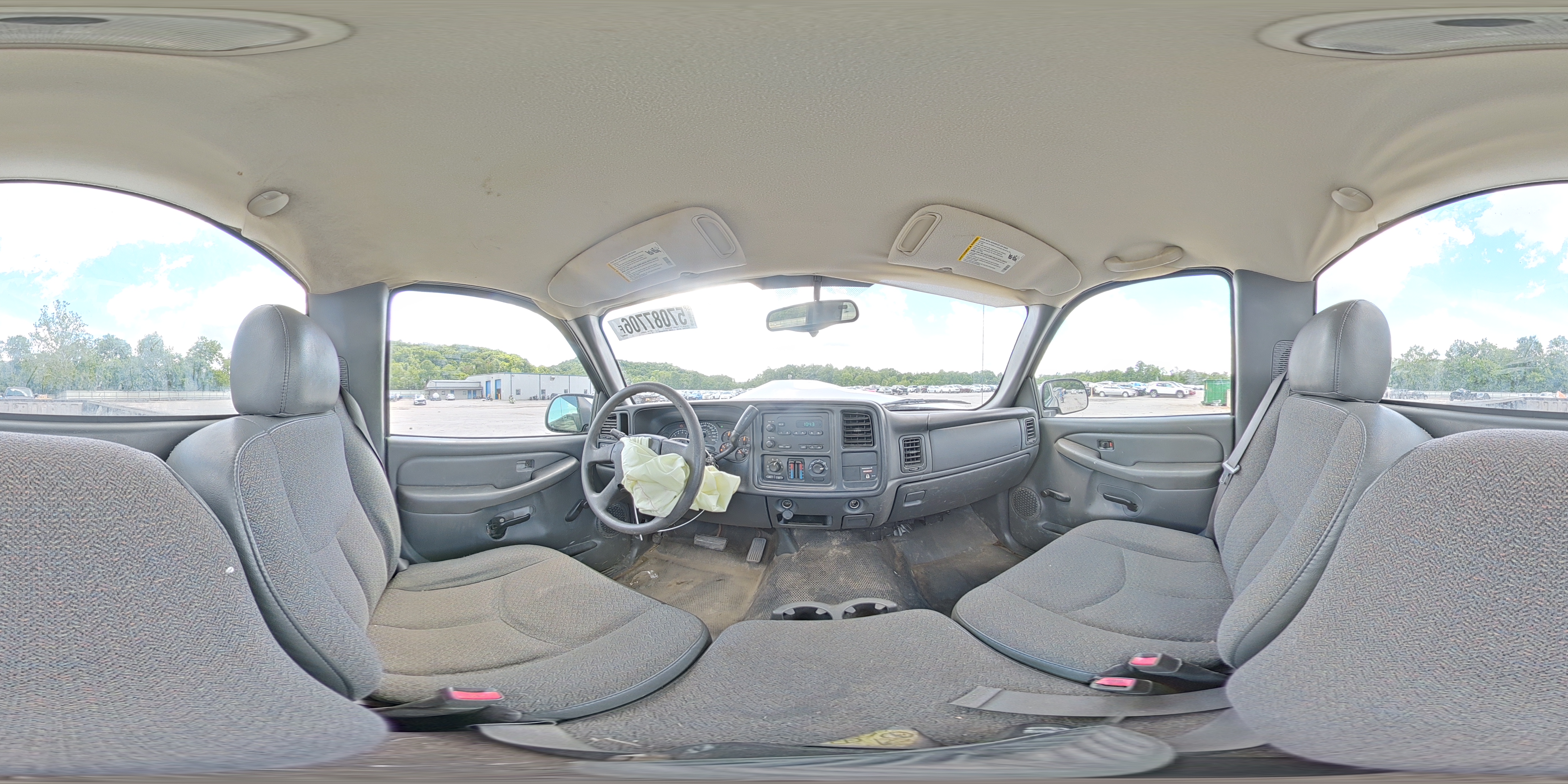2004 Chevrolet Silverado C1500 Silver vin: 1GCEC14X84Z331923