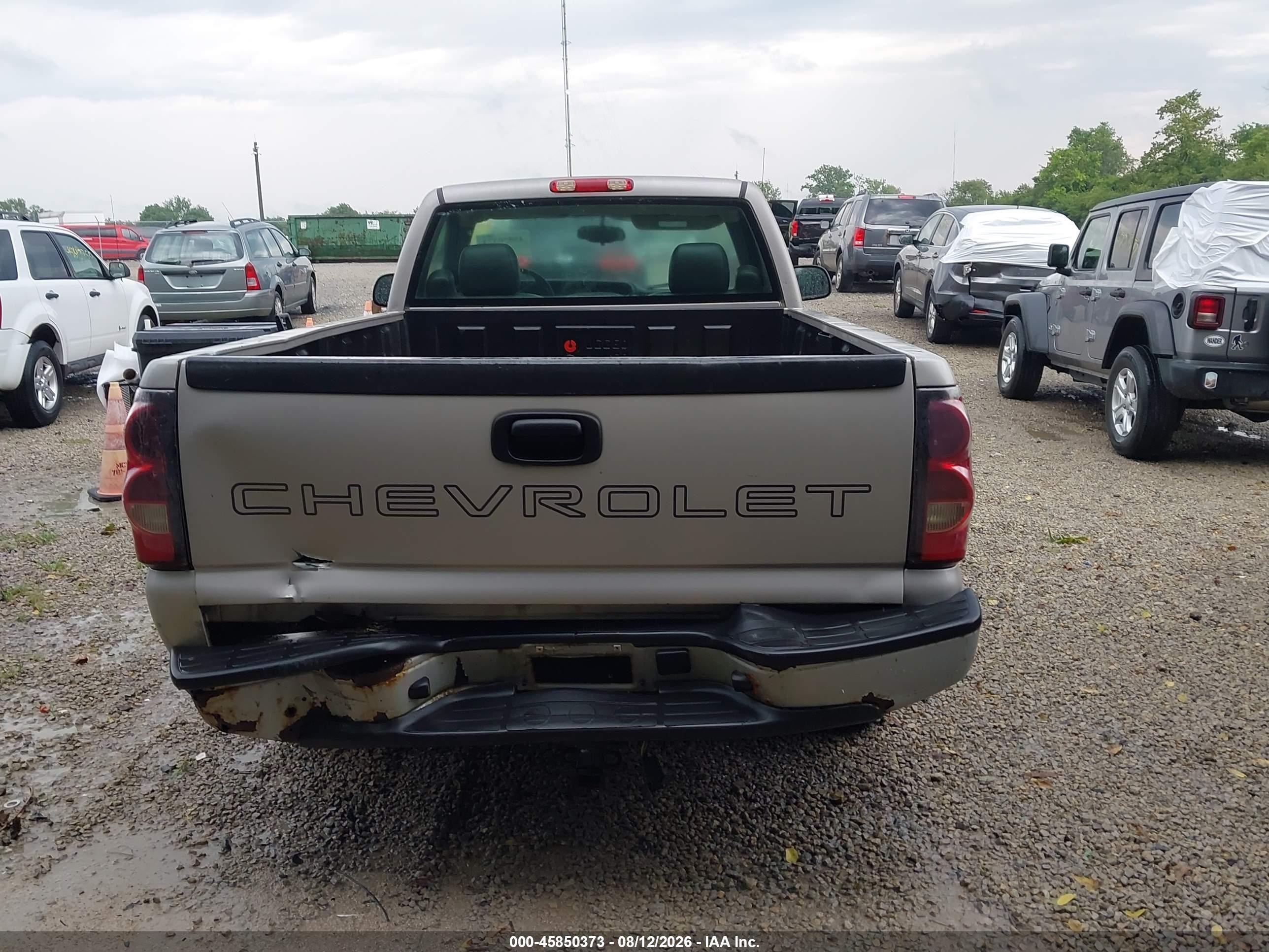 2005 Chevrolet Silverado 1500 Work Truck Tan vin: 1GCEC14X85Z228602