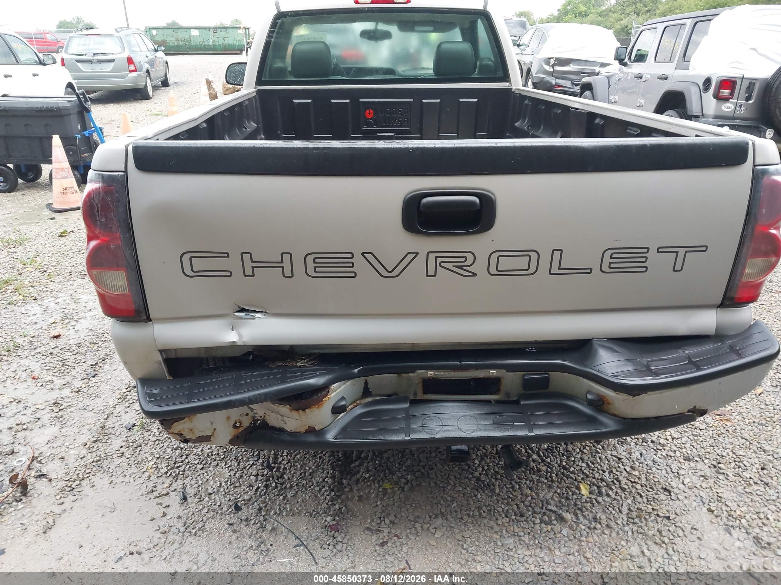 2005 Chevrolet Silverado 1500 Work Truck Tan vin: 1GCEC14X85Z228602