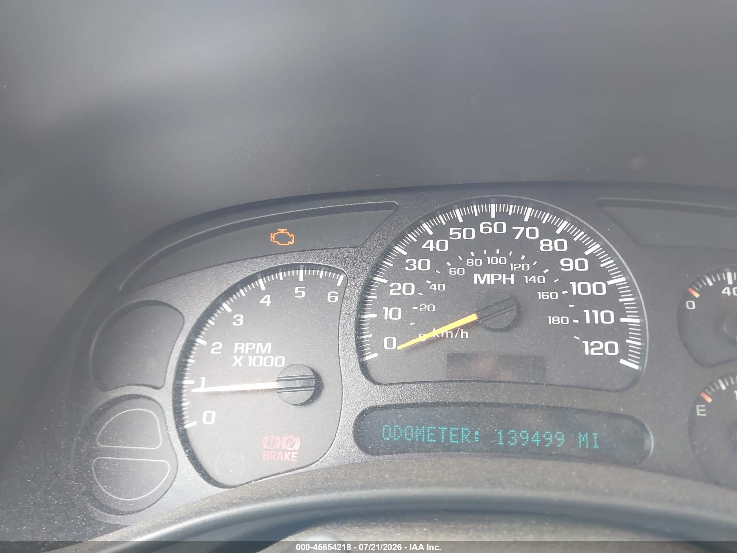 2005 Chevrolet Silverado 1500 Red vin: 1GCEC14X85Z297242