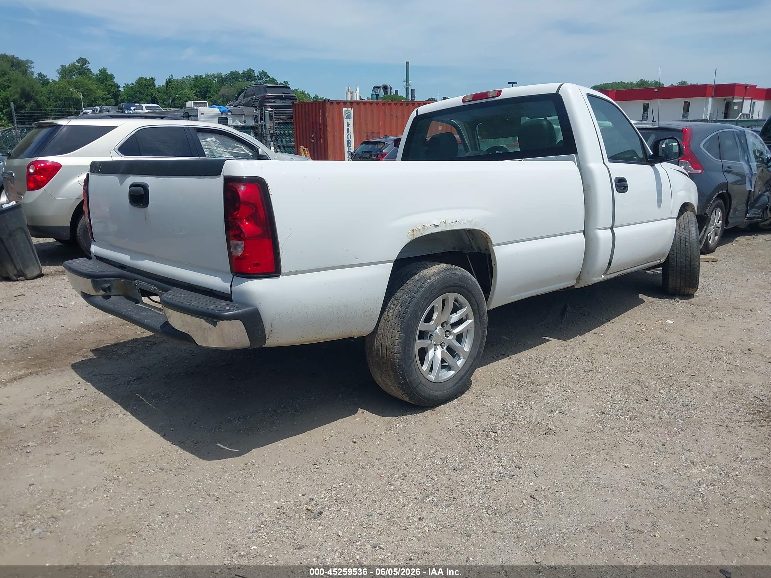 2007 Chevrolet Silverado 1500 Classic Work Truck White vin: 1GCEC14X87Z114831