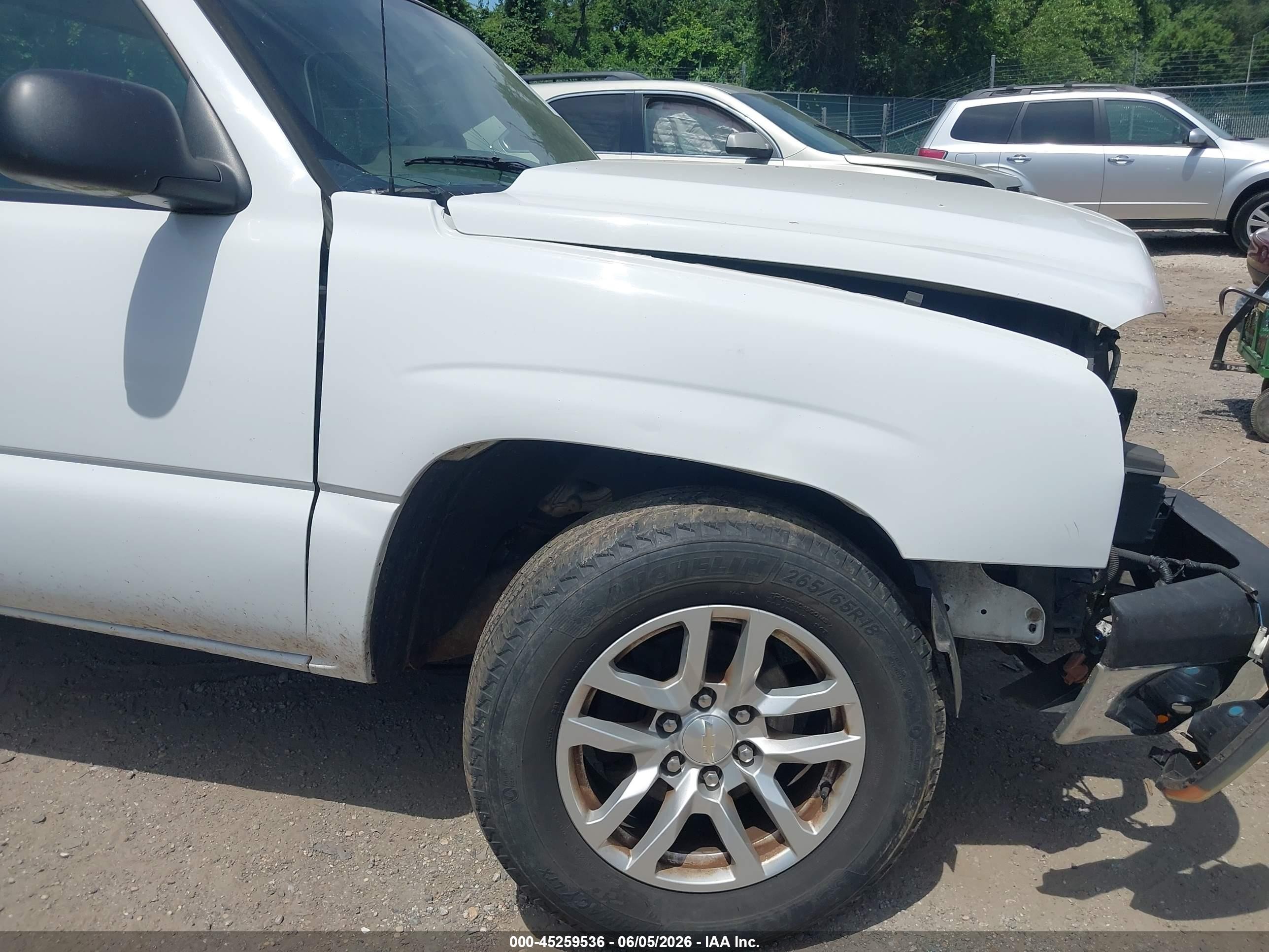 2007 Chevrolet Silverado 1500 Classic Work Truck White vin: 1GCEC14X87Z114831