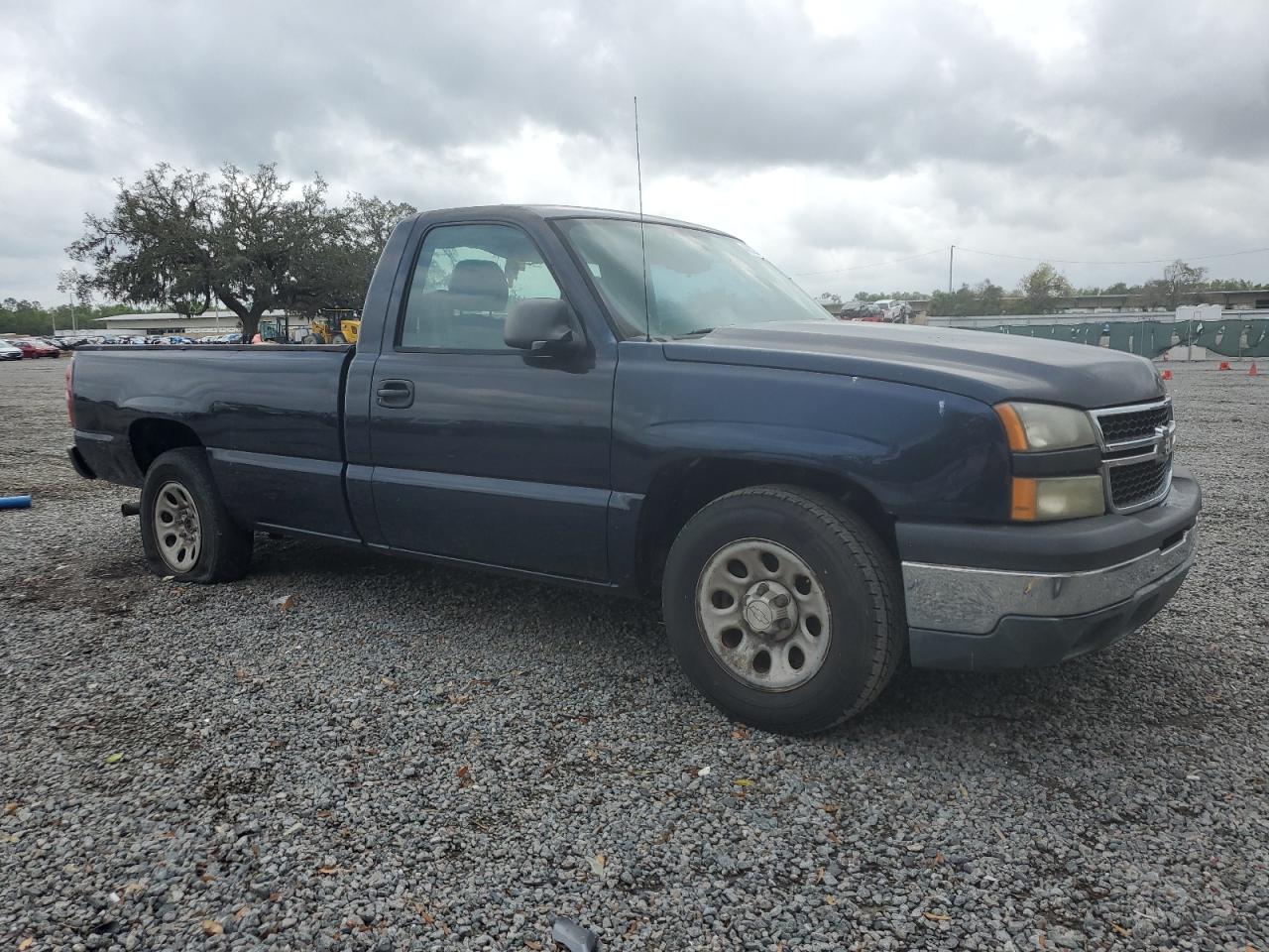 2007 Chevrolet Silverado C1500 Classic Blue vin: 1GCEC14X87Z142810
