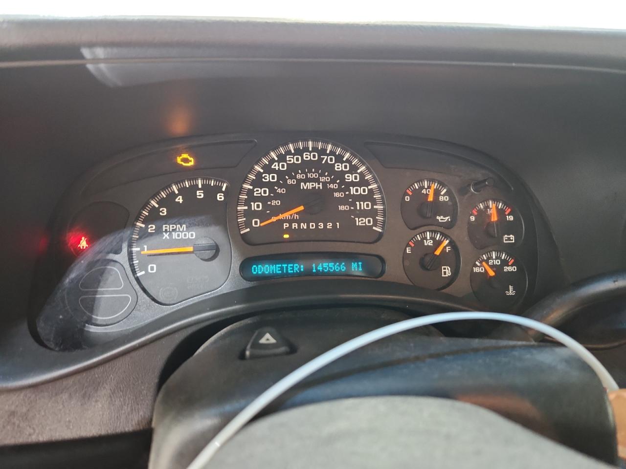 2007 Chevrolet Silverado C1500 Classic White vin: 1GCEC14X87Z148798 Damage: Warning Light - Engine, On, Unacceptable