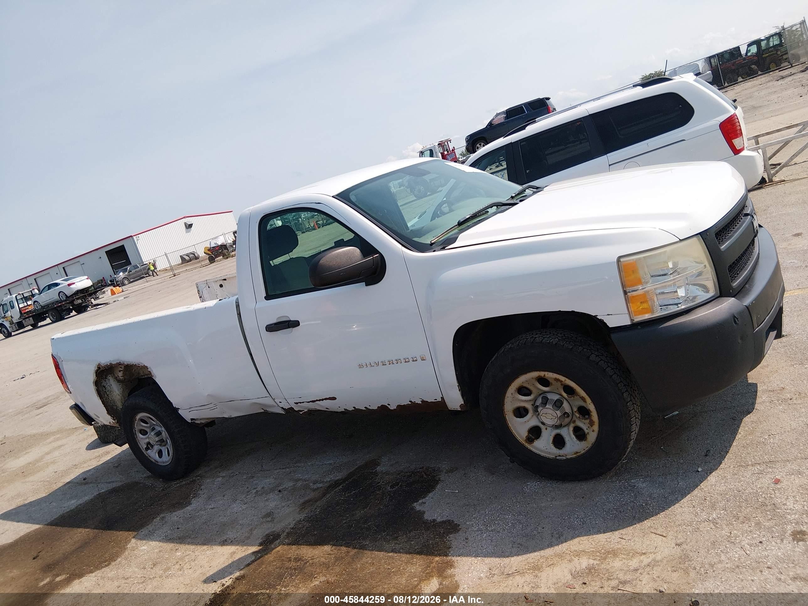 2007 Chevrolet Silverado 1500 Work Truck White vin: 1GCEC14X87Z628307