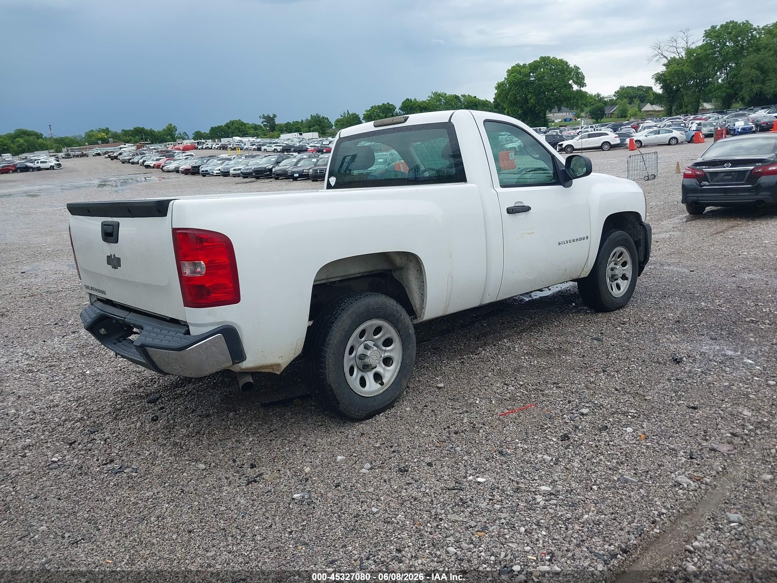 2008 Chevrolet Silverado 1500 Work Truck White vin: 1GCEC14X88Z113244