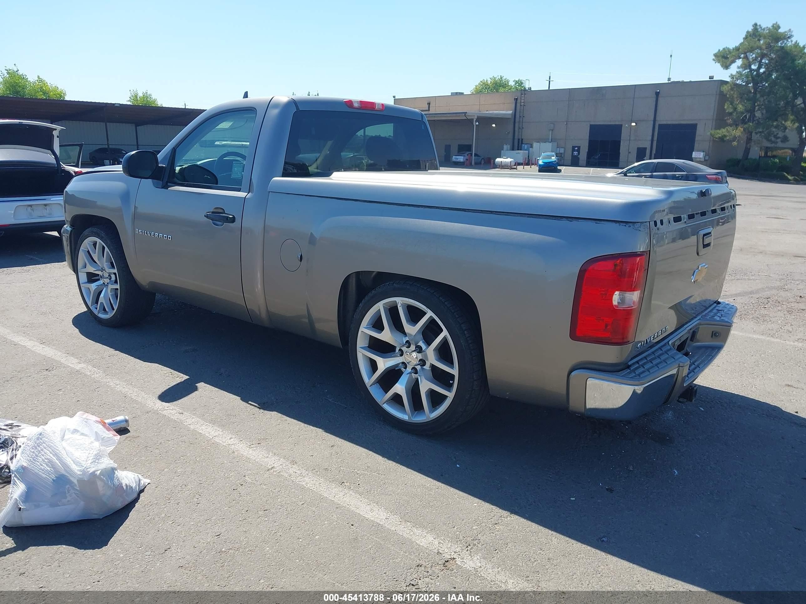 2008 Chevrolet Silverado 1500 Work Truck Gray vin: 1GCEC14X88Z115401