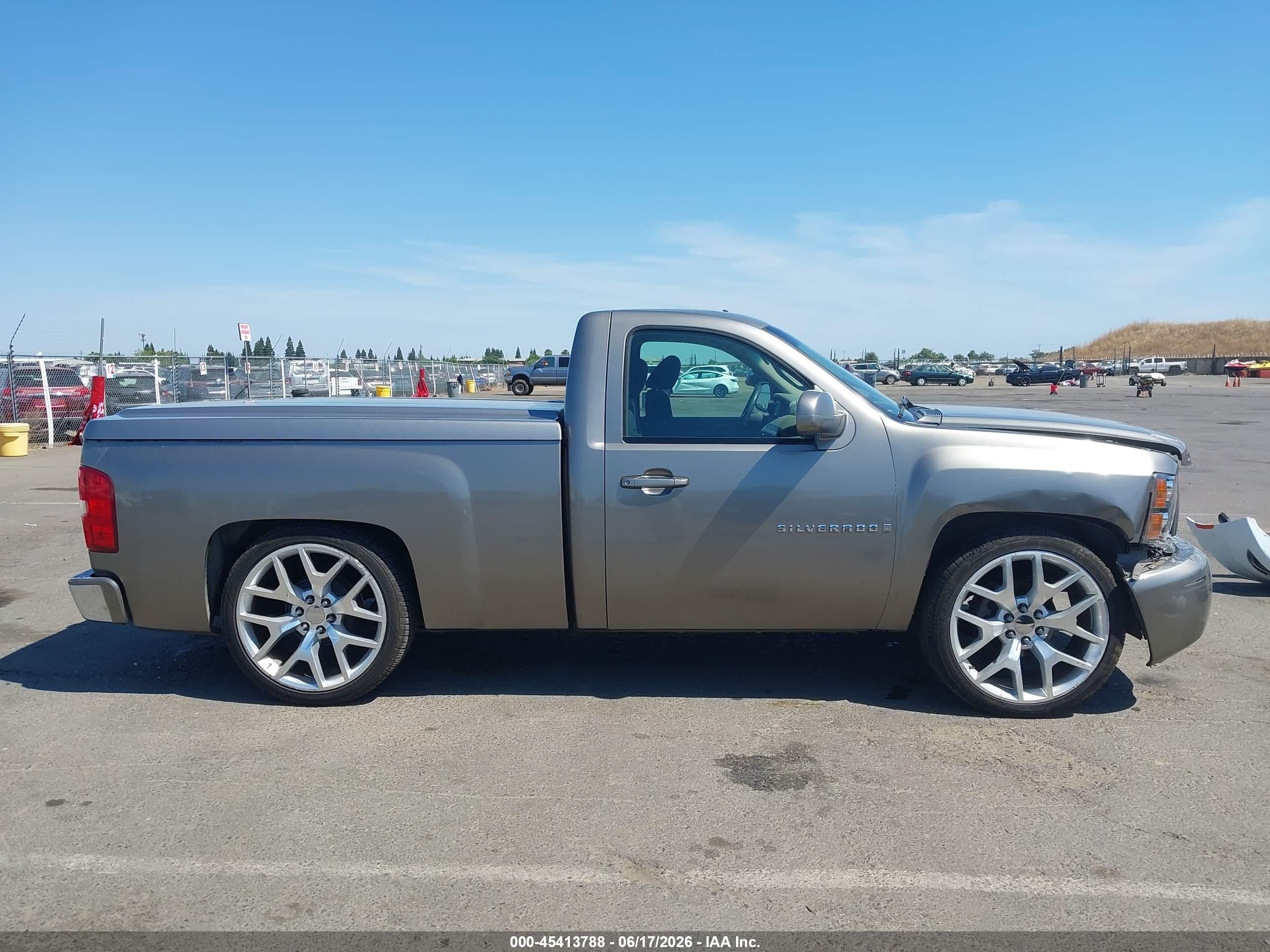2008 Chevrolet Silverado 1500 Work Truck Gray vin: 1GCEC14X88Z115401