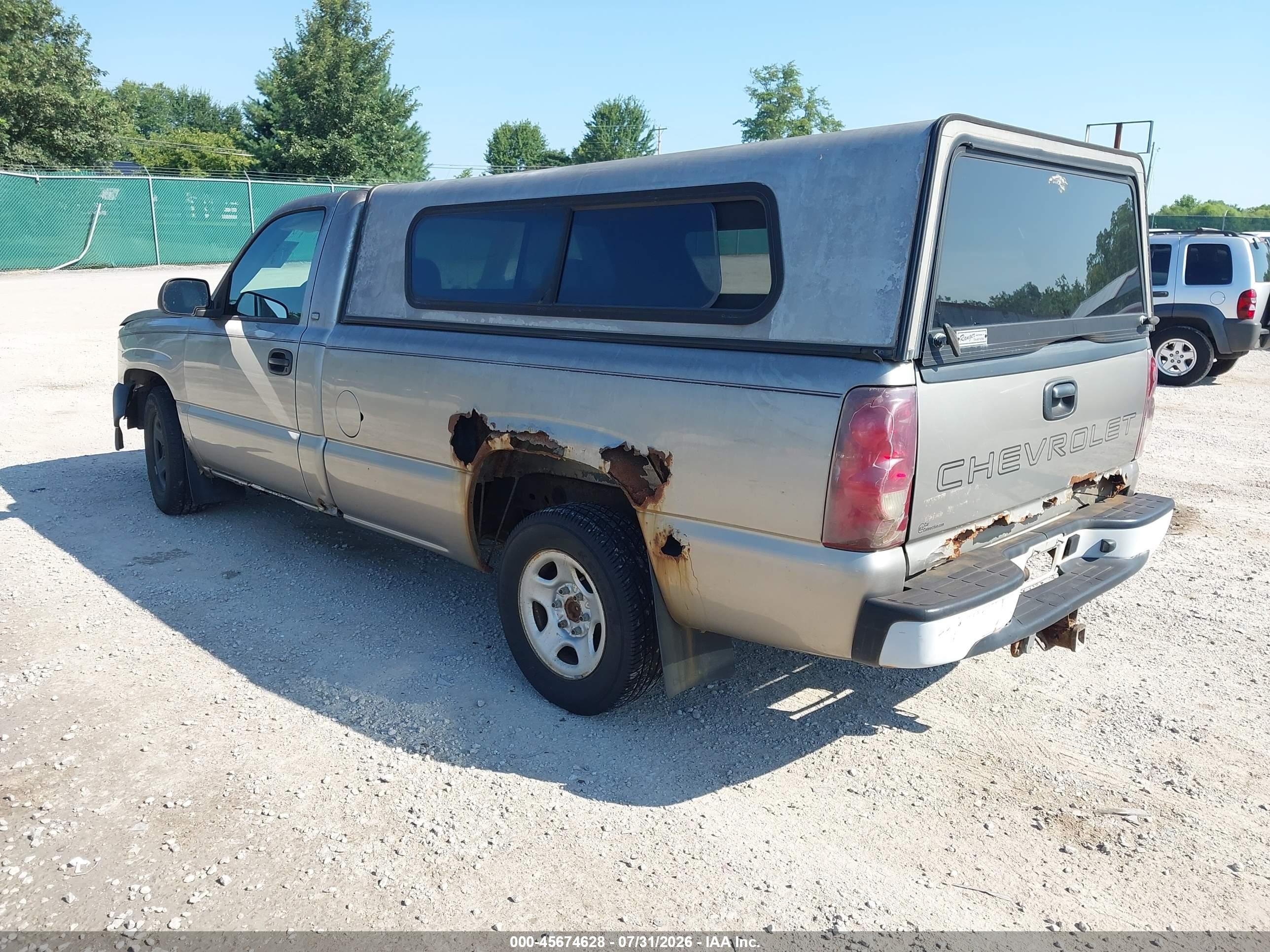 2003 Chevrolet Silverado 1500 Work Truck Серебряный vin: 1GCEC14X93Z133902