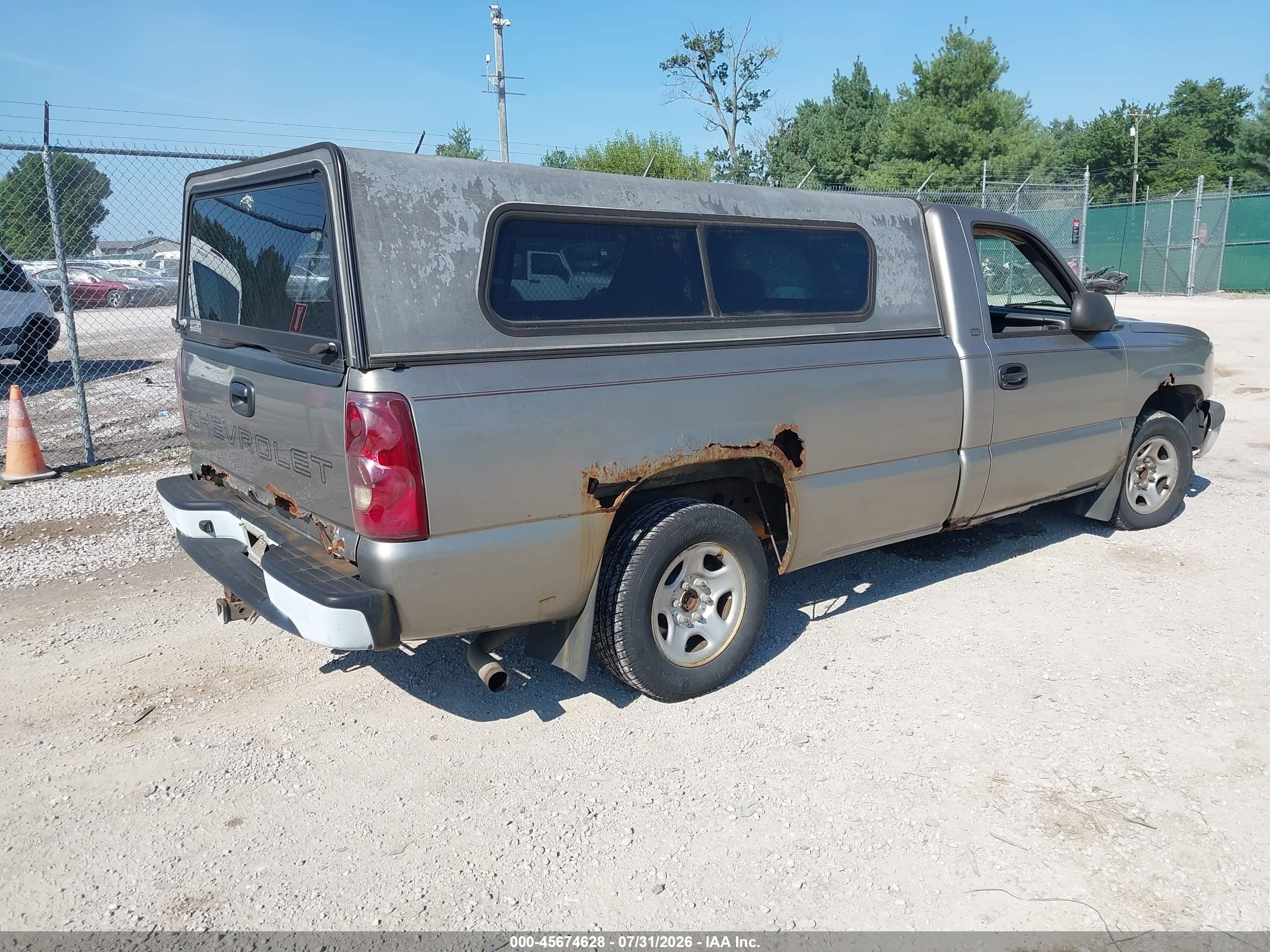 2003 Chevrolet Silverado 1500 Work Truck Серебряный vin: 1GCEC14X93Z133902