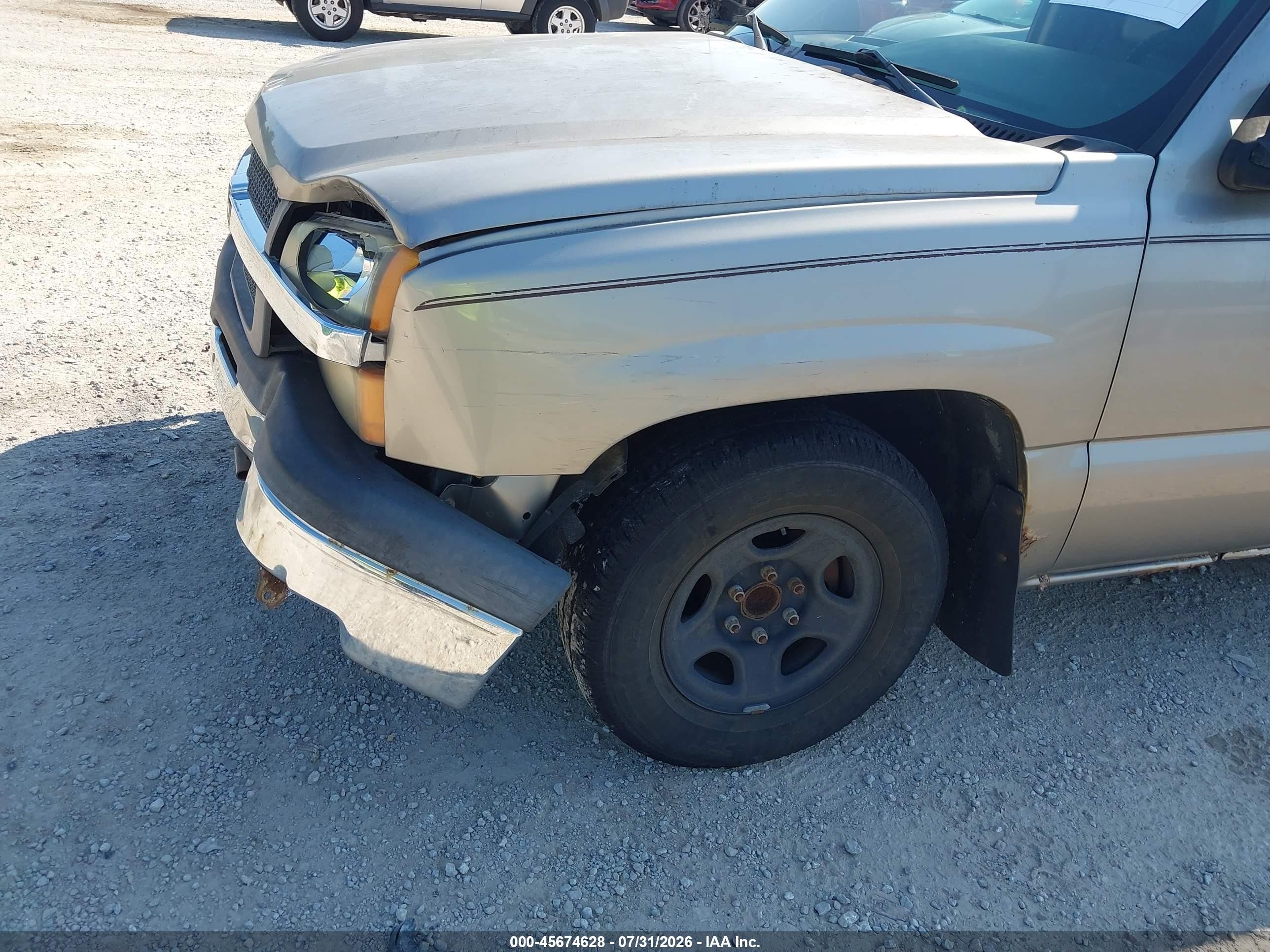 2003 Chevrolet Silverado 1500 Work Truck Серебряный vin: 1GCEC14X93Z133902