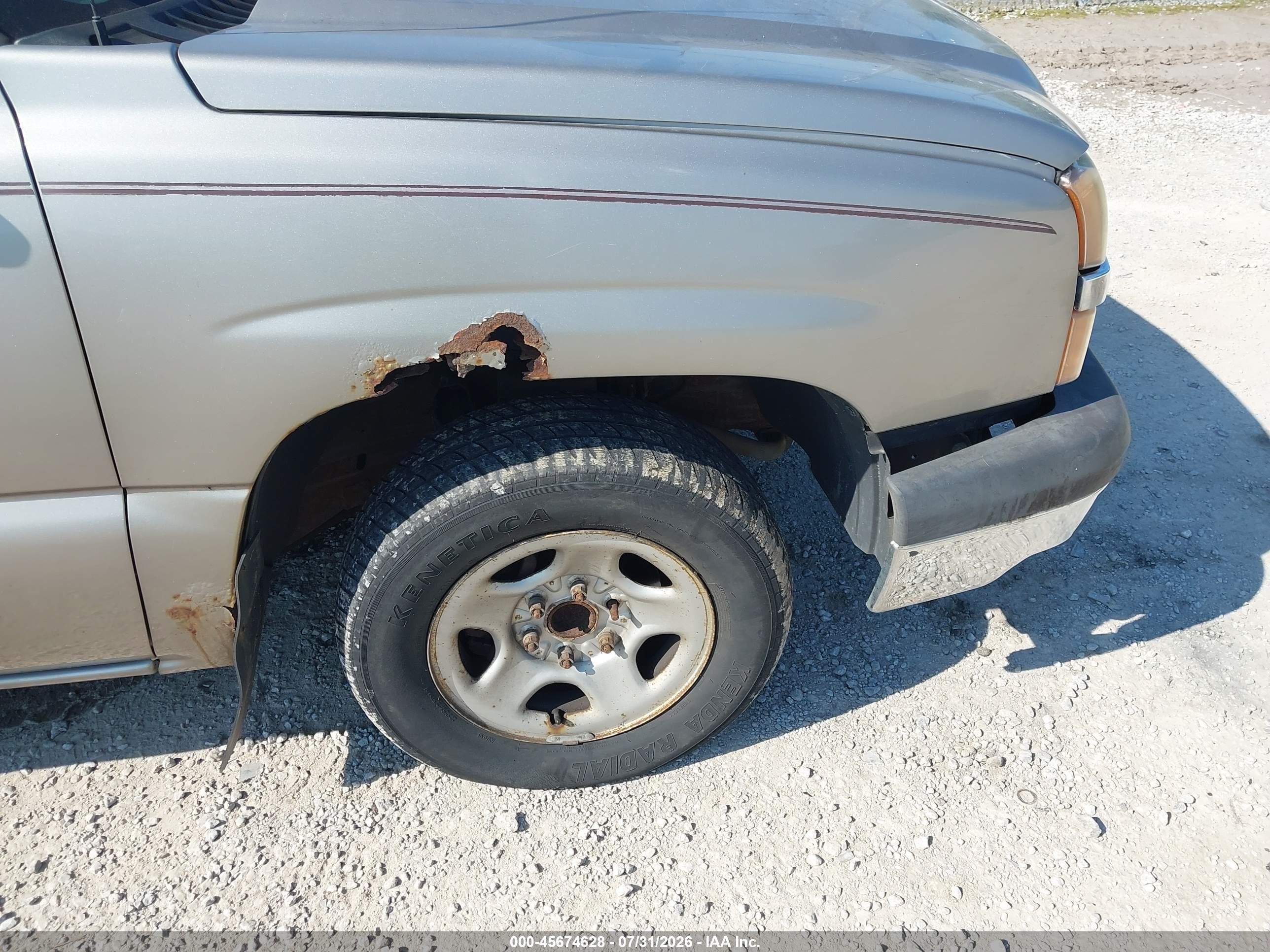 2003 Chevrolet Silverado 1500 Work Truck Серебряный vin: 1GCEC14X93Z133902