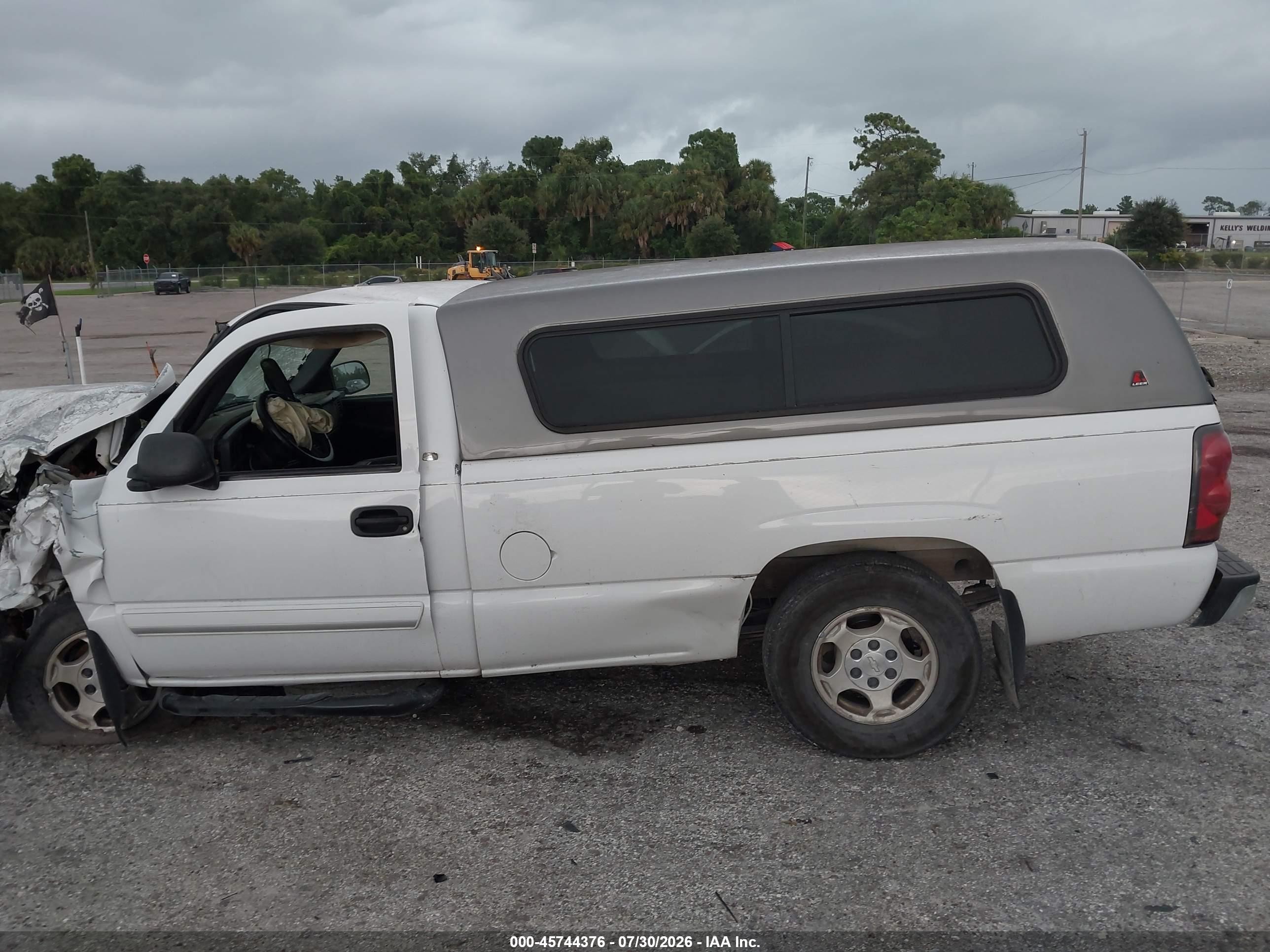 2003 Chevrolet Silverado 1500 Ls Белый vin: 1GCEC14X93Z210705