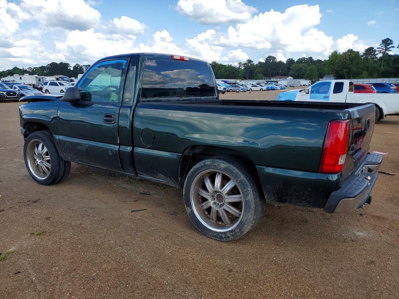 2003 Chevrolet Silverado C1500 Green vin: 1GCEC14X93Z359843