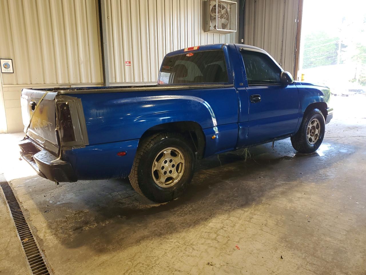 2004 Chevrolet Silverado C1500 Blue vin: 1GCEC14X94Z117779