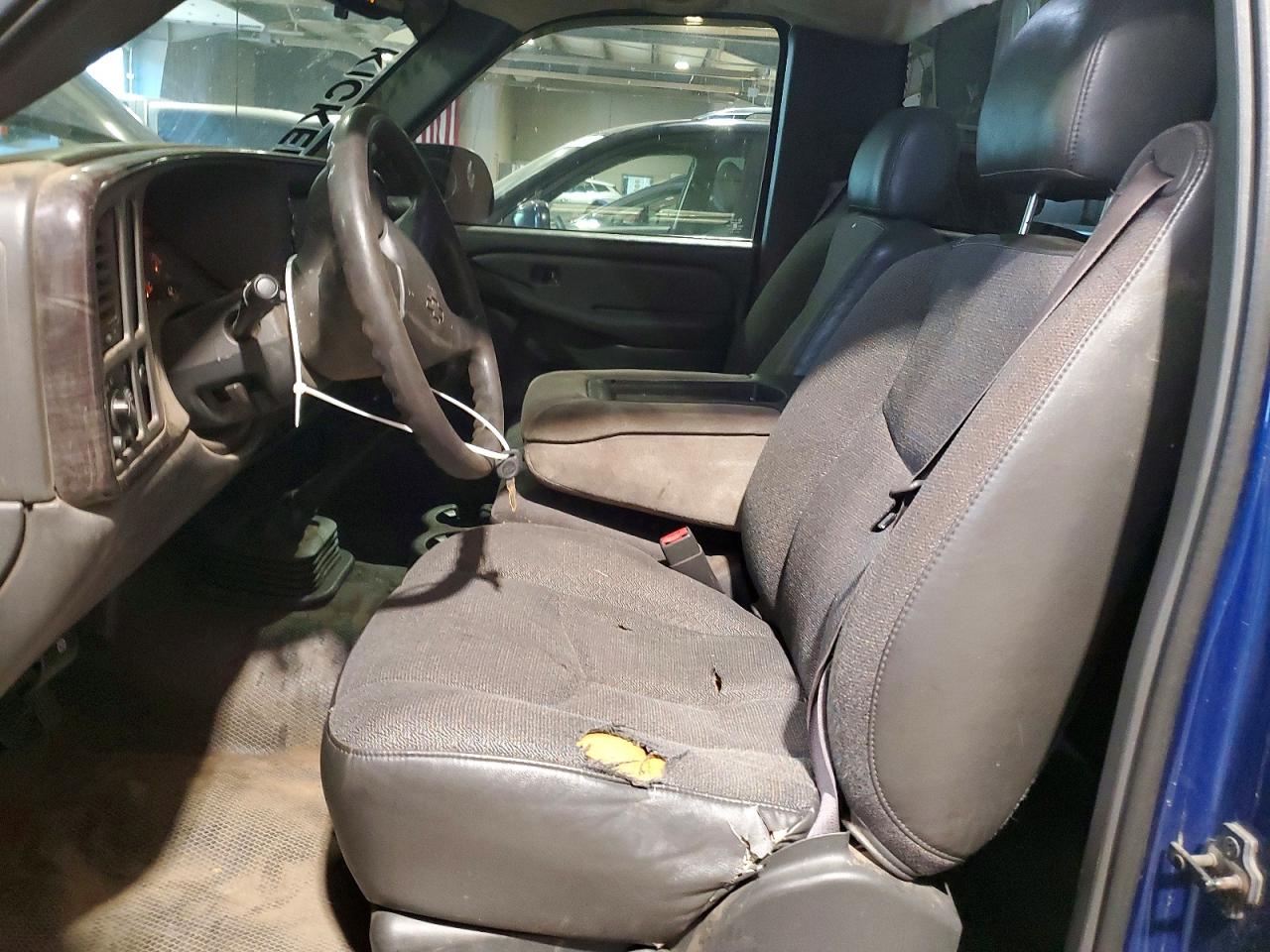 2004 Chevrolet Silverado C1500 Blue vin: 1GCEC14X94Z117779