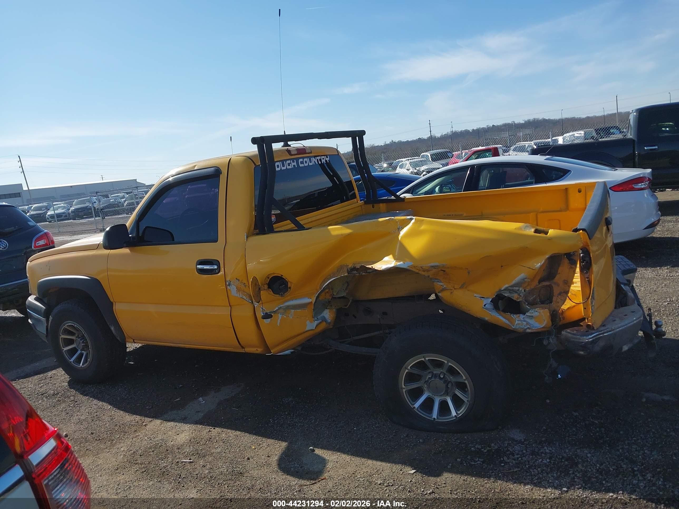 2004 Chevrolet Silverado 1500   Yellow vin: 1GCEC14X94Z200340