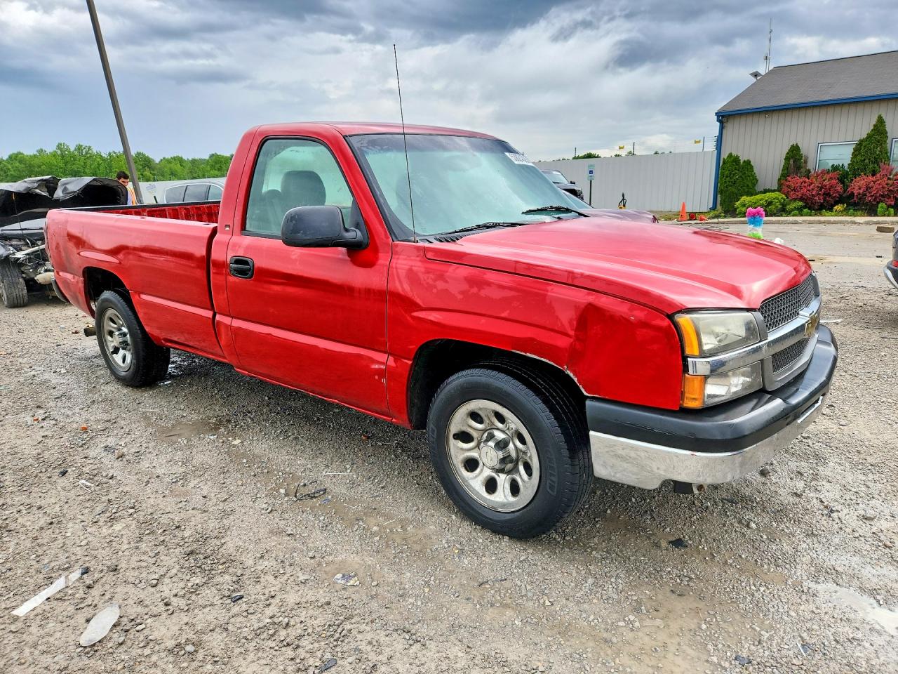 2004 Chevrolet Silverado C1500 Red vin: 1GCEC14X94Z238165