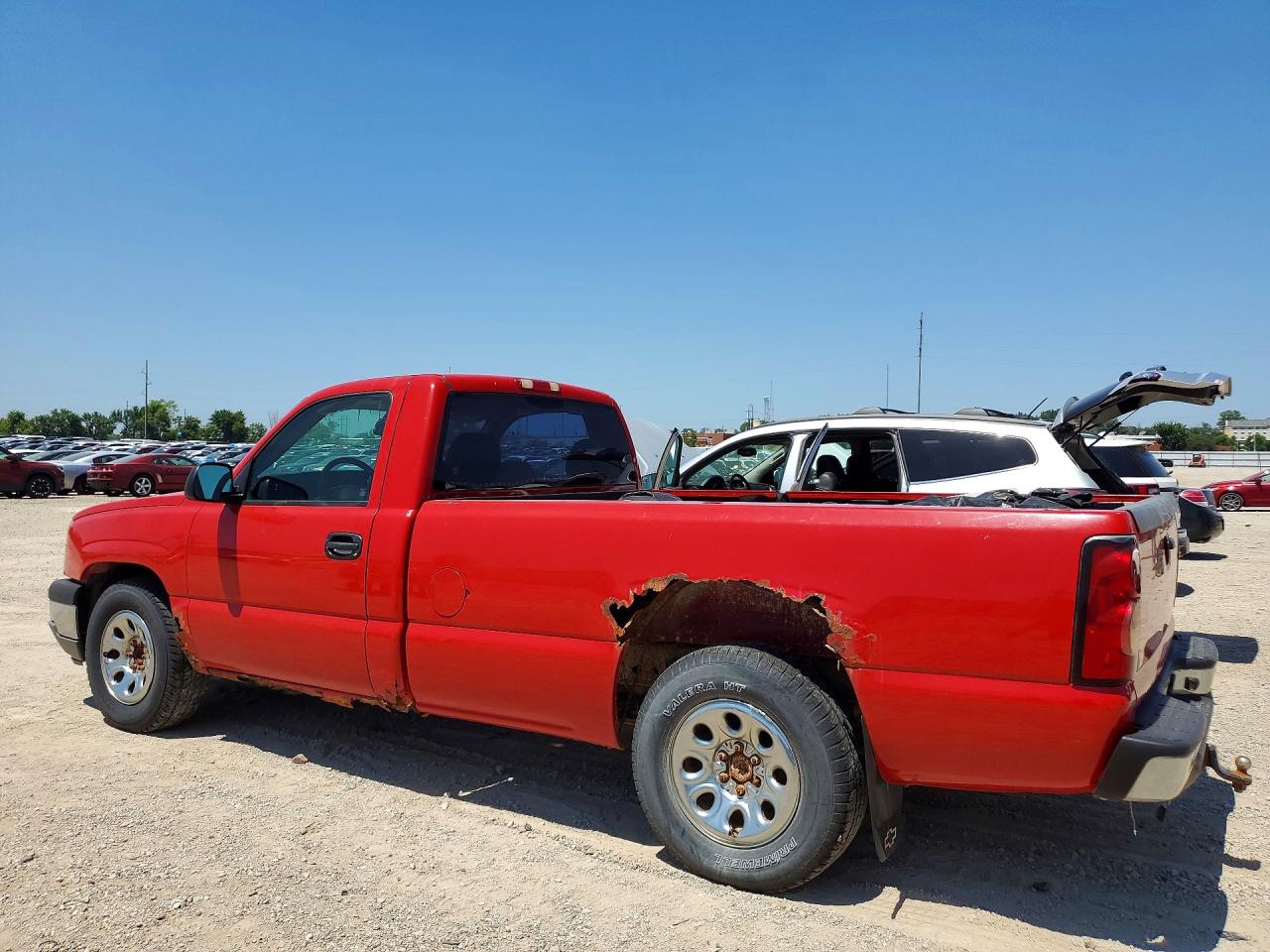 2005 Chevrolet Silverado C1500 Red vin: 1GCEC14X95Z113295