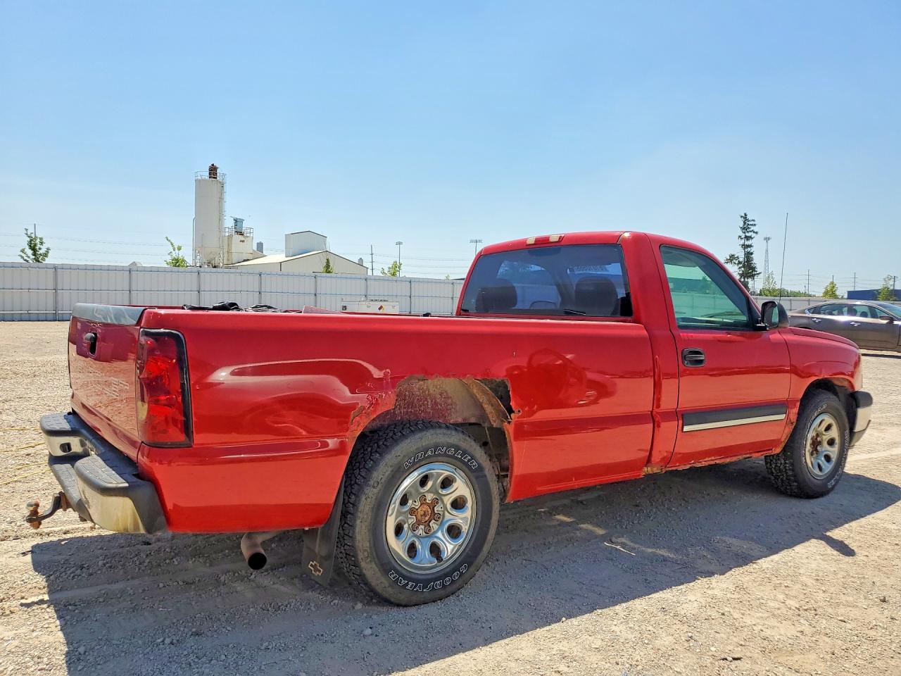 2005 Chevrolet Silverado C1500 Red vin: 1GCEC14X95Z113295