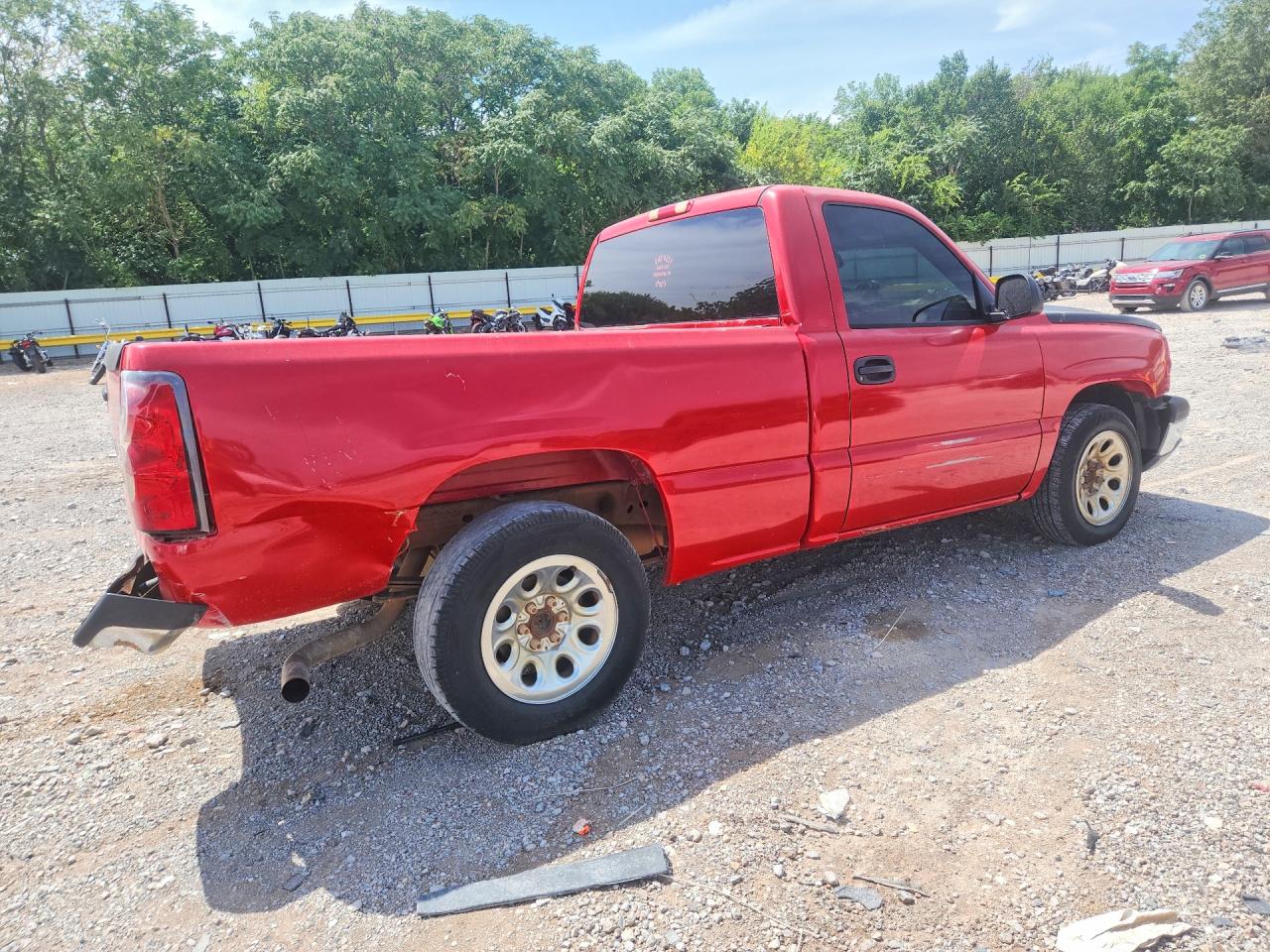 2005 Chevrolet Silverado C1500 Red vin: 1GCEC14X95Z293295
