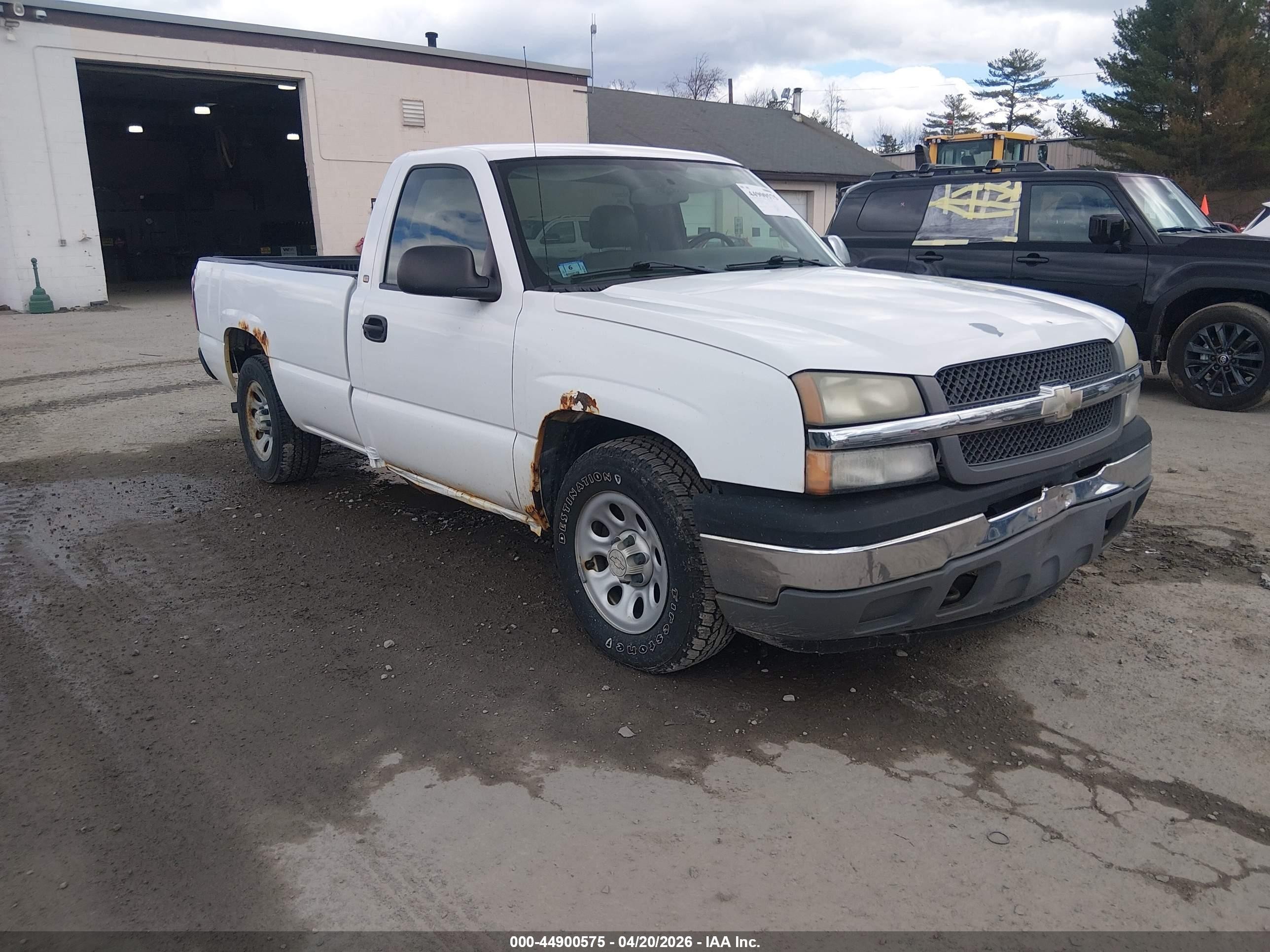2005 Chevrolet Silverado 1500 Work Truck White vin: 1GCEC14X95Z317031