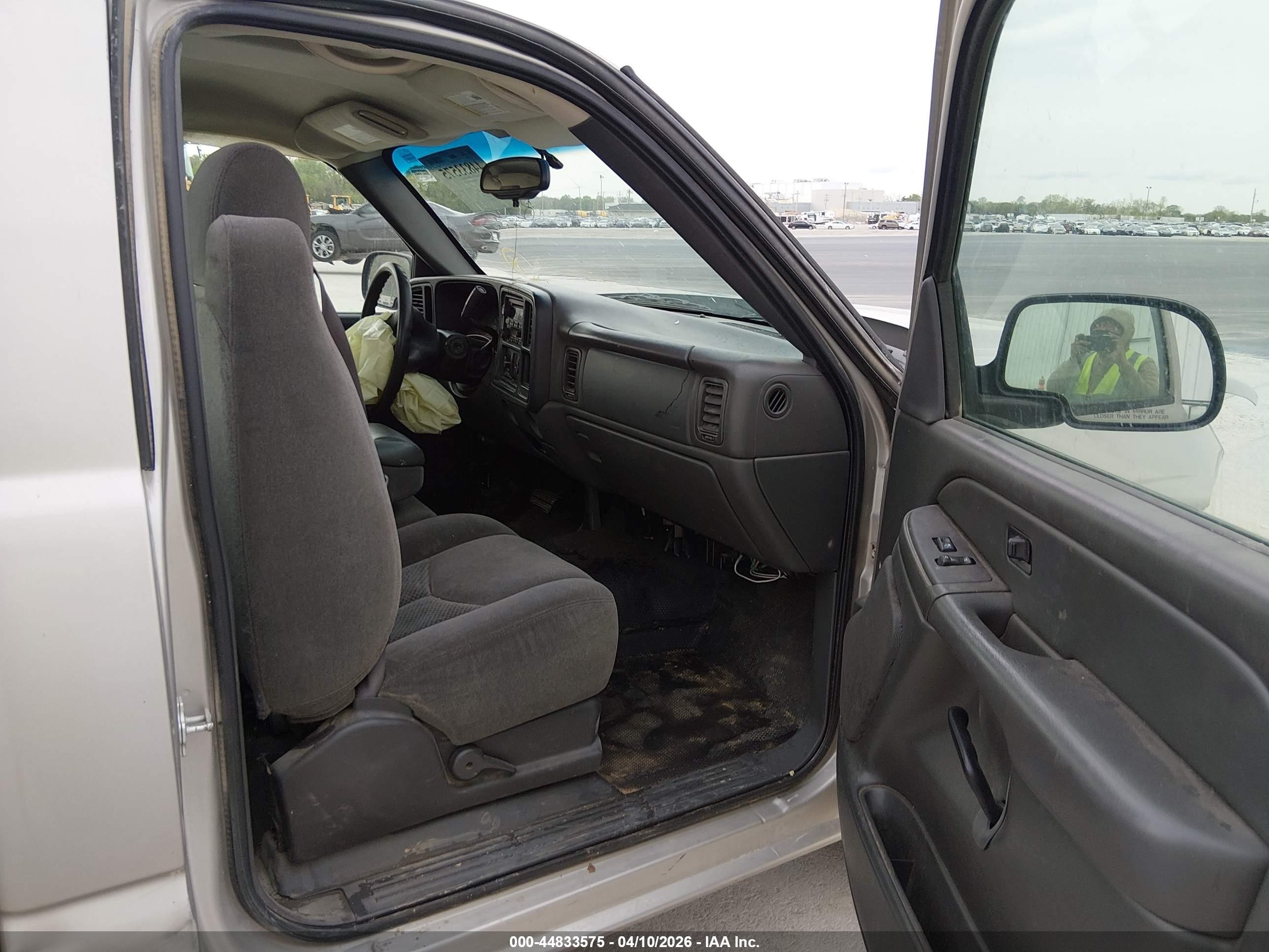 2007 Chevrolet Silverado 1500 Classic Work Truck Gray vin: 1GCEC14X97Z133971