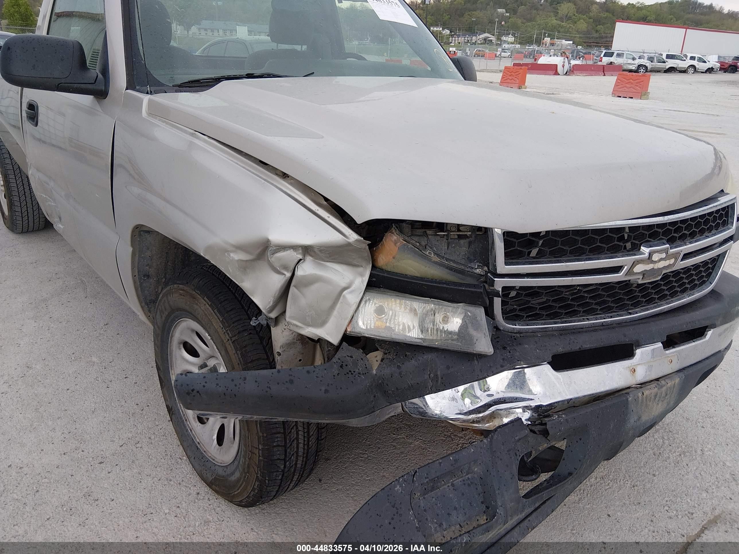 2007 Chevrolet Silverado 1500 Classic Work Truck Gray vin: 1GCEC14X97Z133971