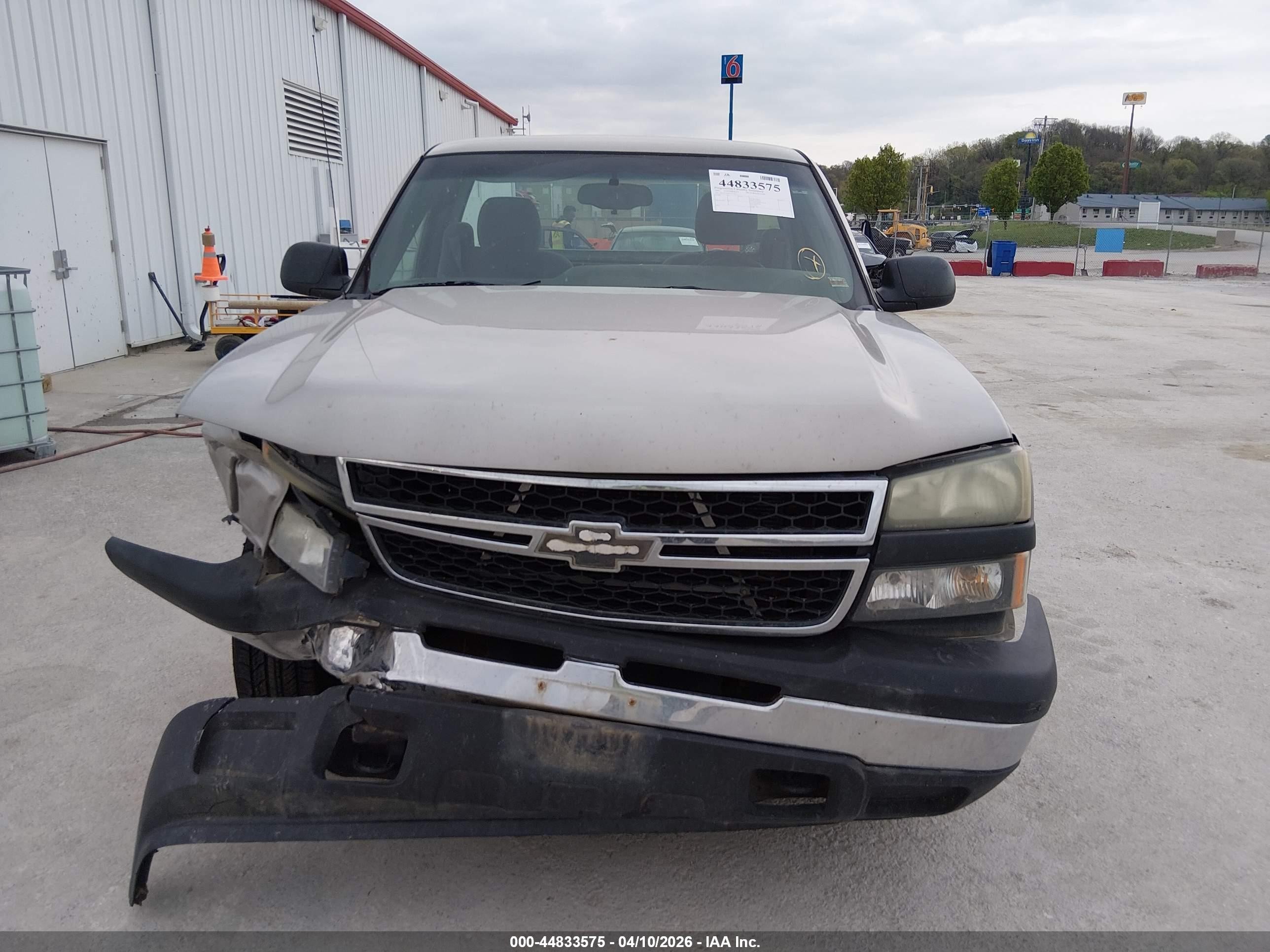 2007 Chevrolet Silverado 1500 Classic Work Truck Gray vin: 1GCEC14X97Z133971