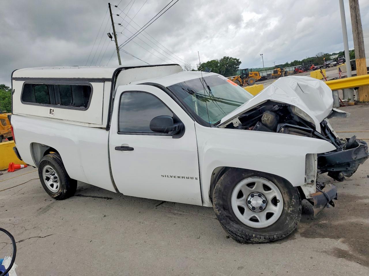 2008 Chevrolet Silverado C1500 White vin: 1GCEC14X98Z256235
