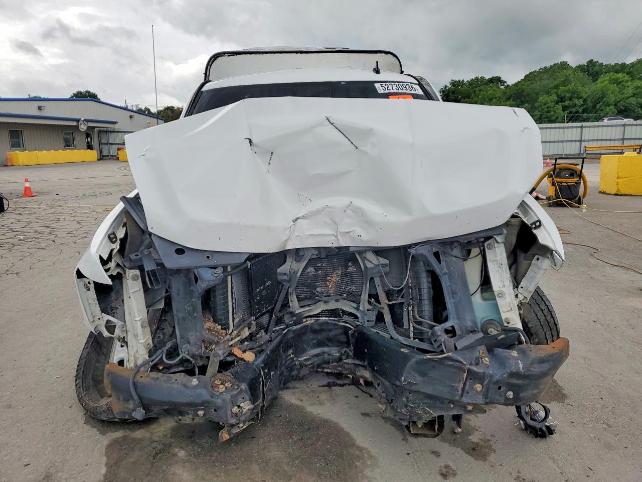 2008 Chevrolet Silverado C1500 White vin: 1GCEC14X98Z256235