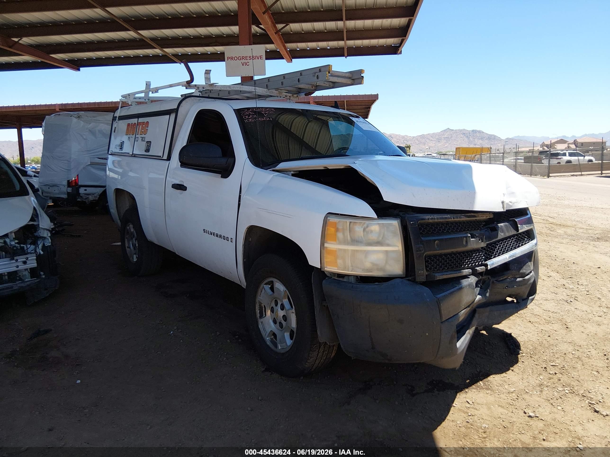 2009 Chevrolet Silverado 1500 Work Truck White vin: 1GCEC14X99Z180601