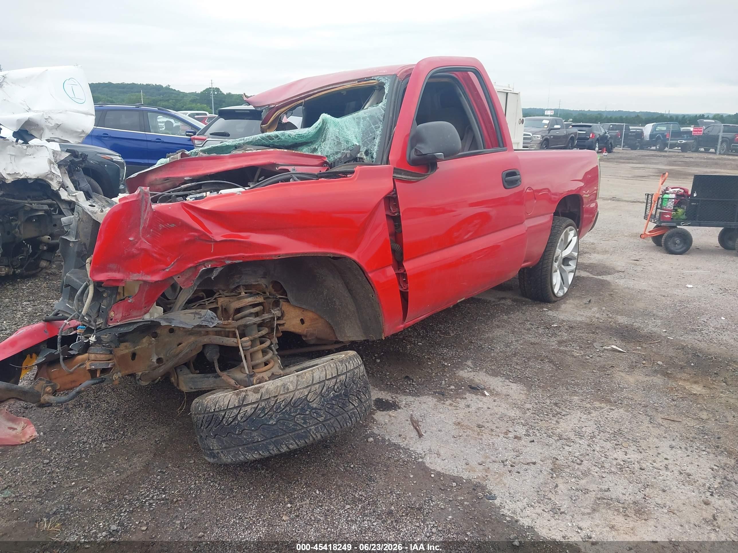2003 Chevrolet Silverado 1500 Ls Red vin: 1GCEC14XX3Z278480