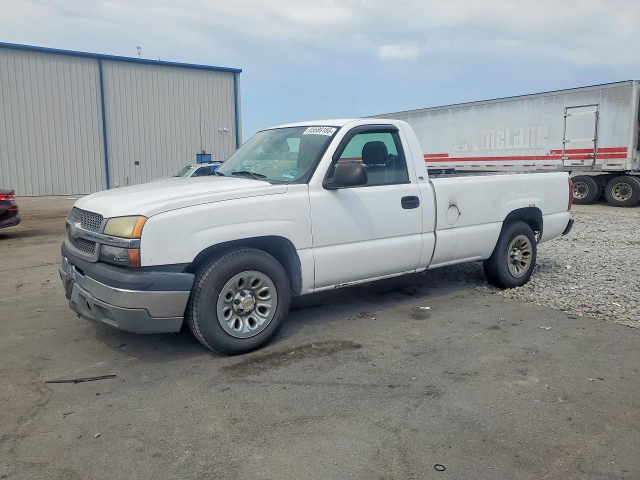2005 Chevrolet Silverado C1500 White vin: 1GCEC14XX5Z204284