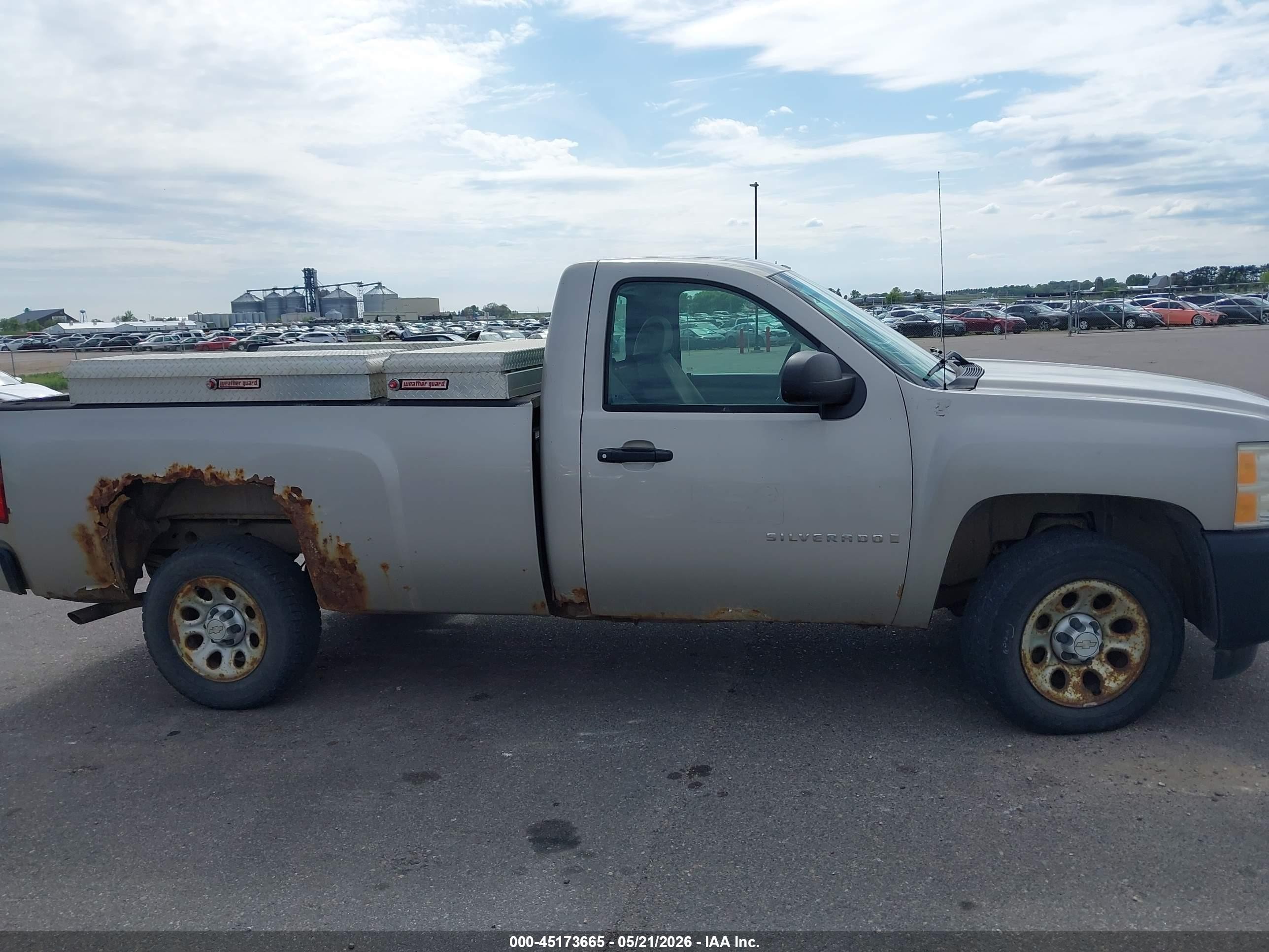 2007 Chevrolet Silverado 1500 Work Truck Gold vin: 1GCEC14XX7Z630530