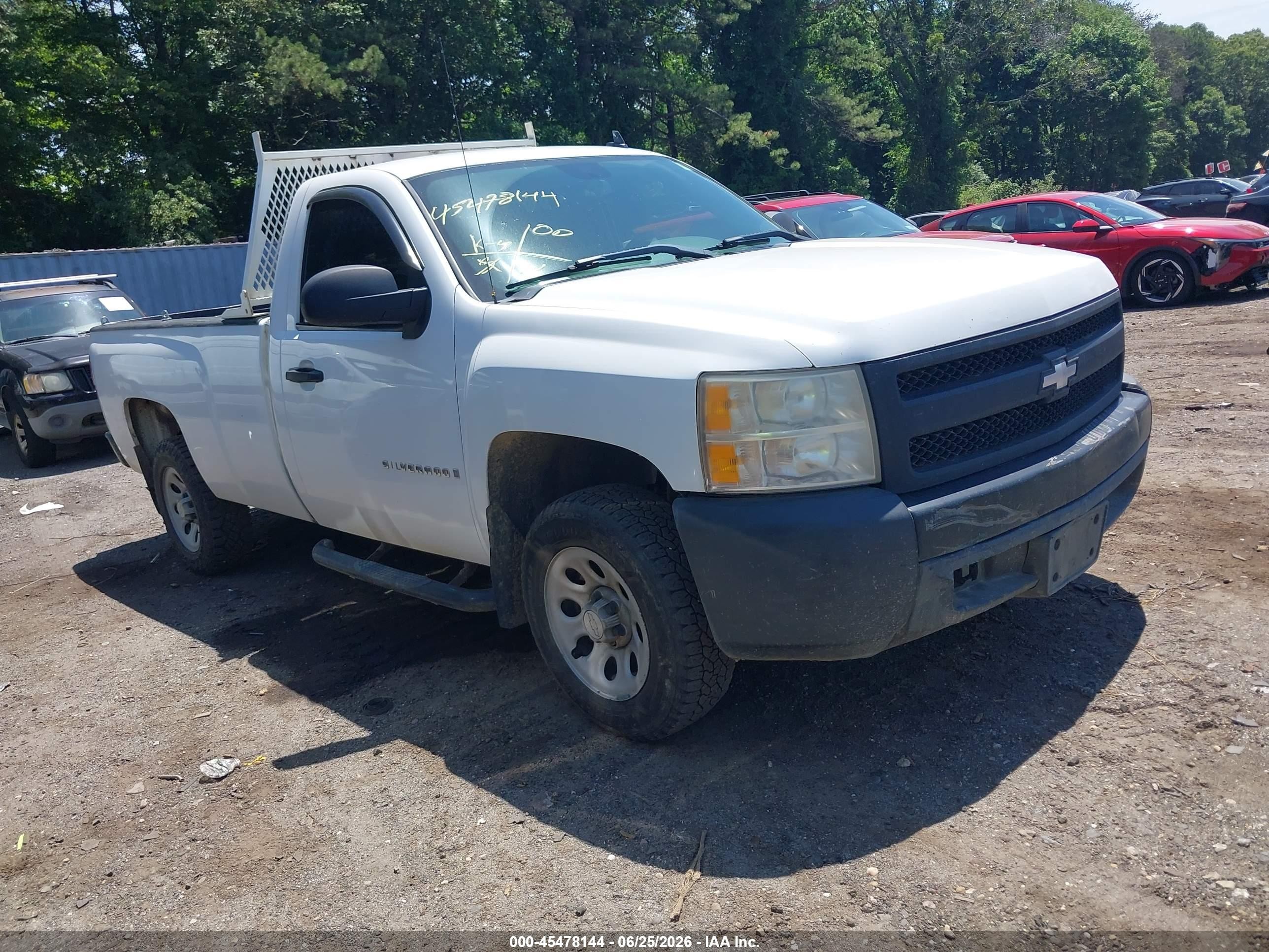 2008 Chevrolet Silverado 1500 Work Truck White vin: 1GCEC14XX8Z162025