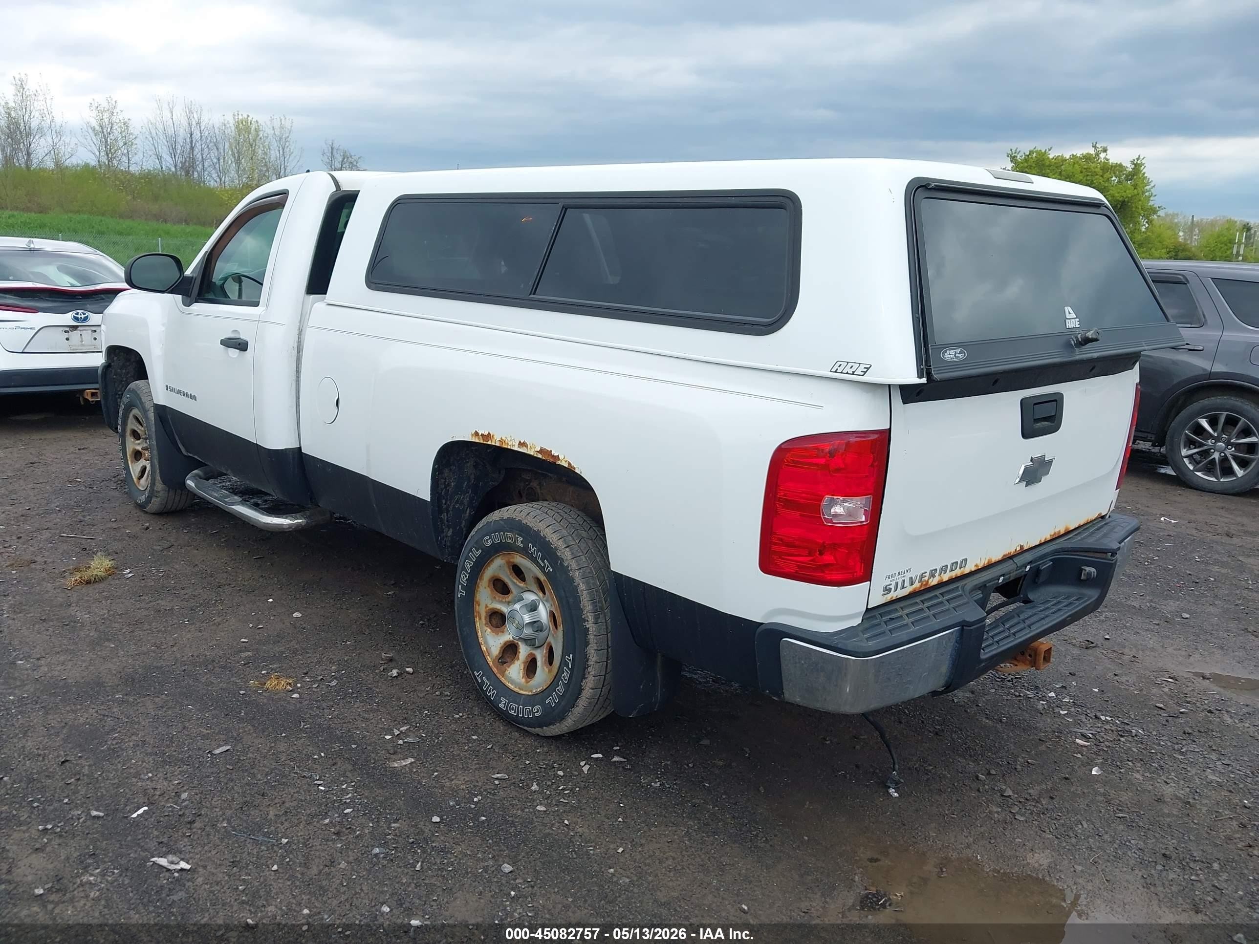 2008 Chevrolet Silverado 1500 Work Truck Белый vin: 1GCEC14XX8Z182579
