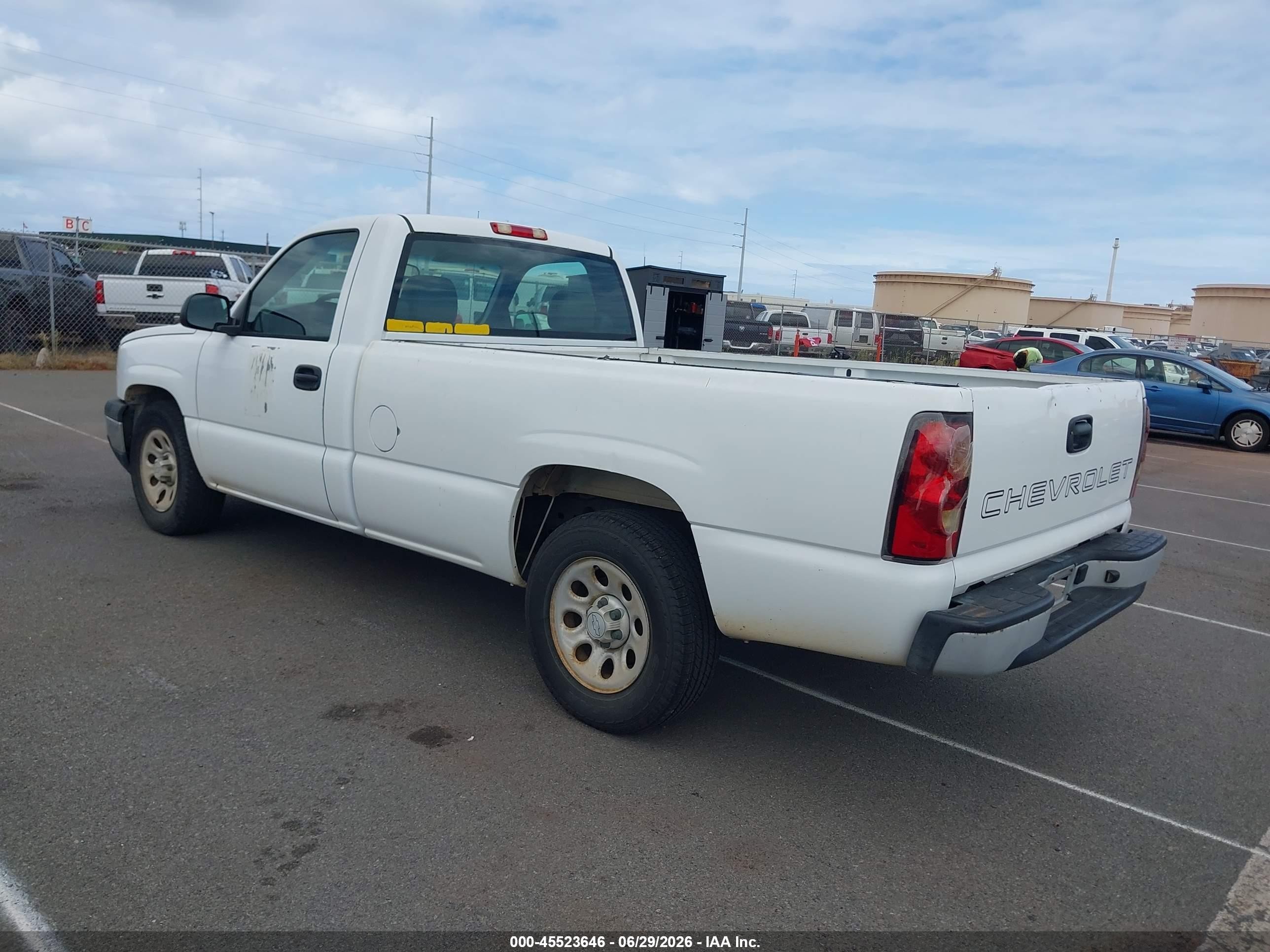 2006 Chevrolet Silverado 1500 Work Truck White vin: 1GCEC14Z06E195699