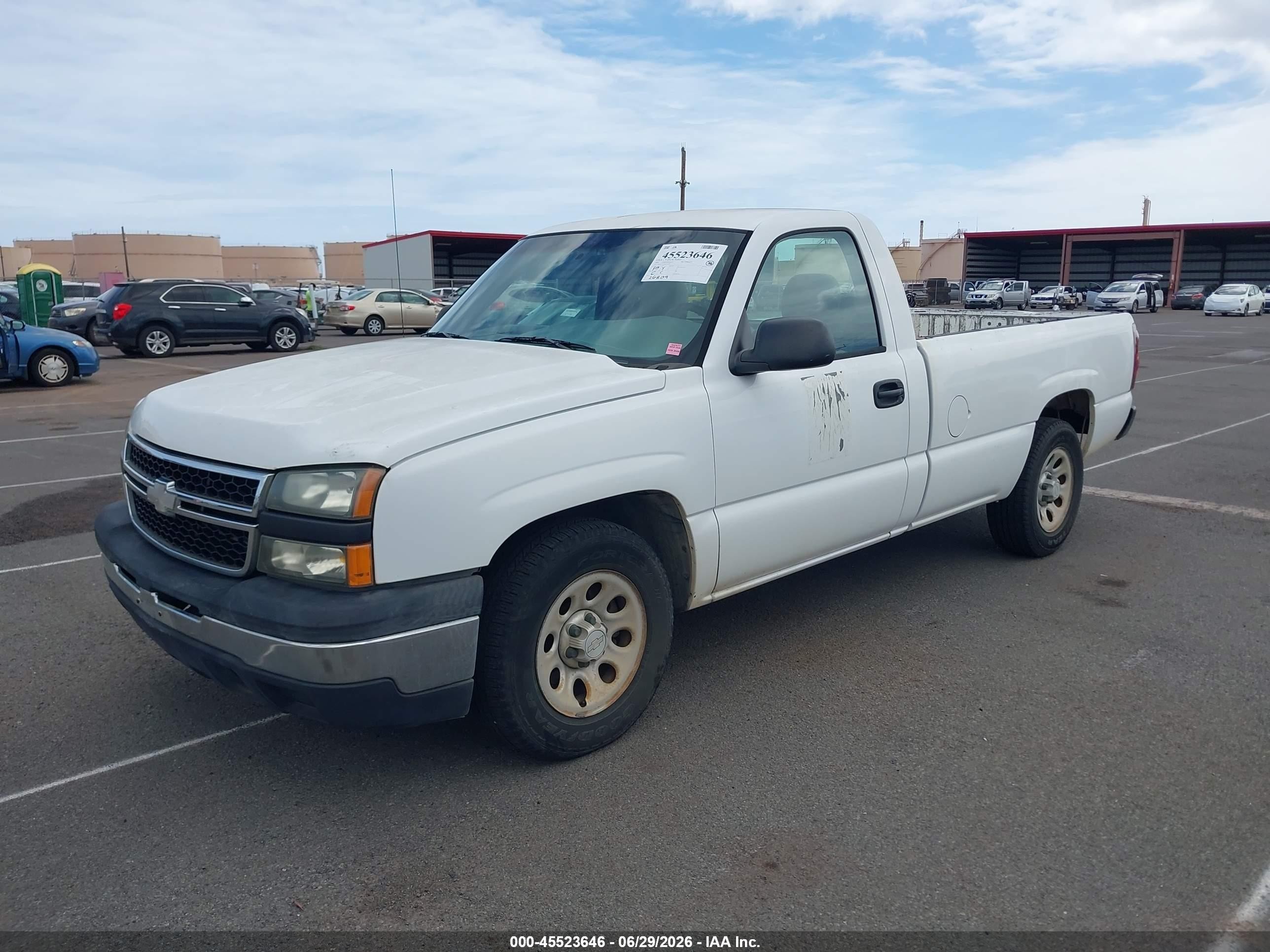 2006 Chevrolet Silverado 1500 Work Truck White vin: 1GCEC14Z06E195699