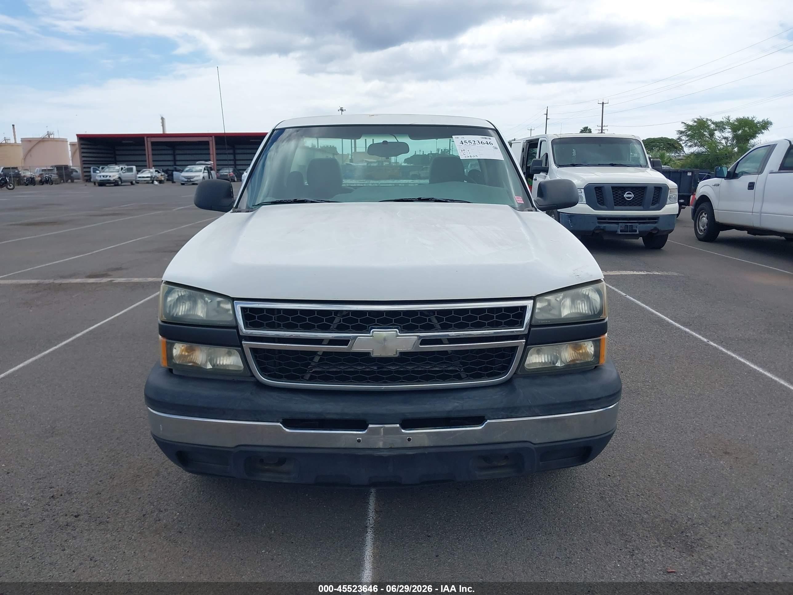 2006 Chevrolet Silverado 1500 Work Truck White vin: 1GCEC14Z06E195699