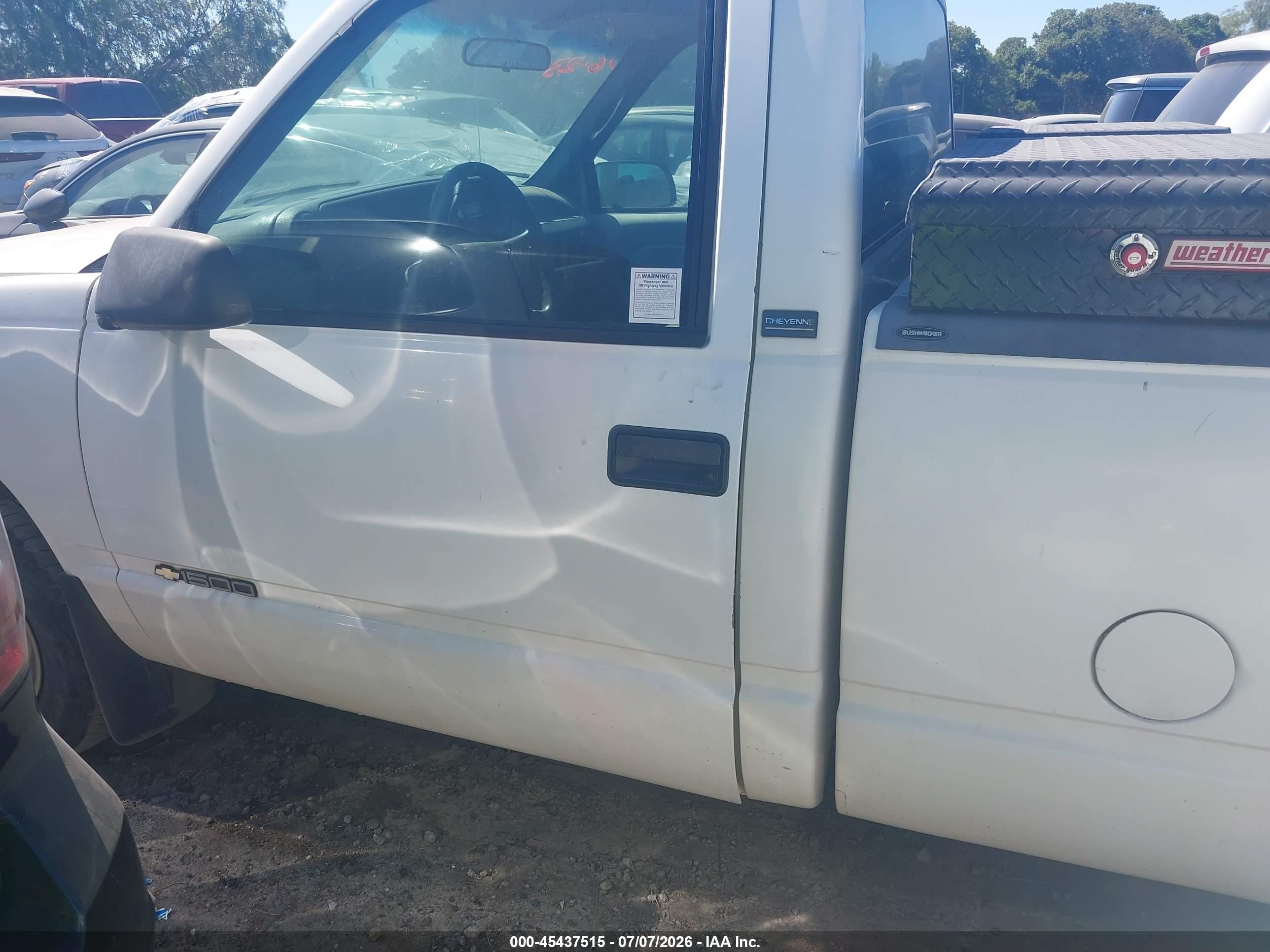 1995 Chevrolet Gmt-400 C1500 White vin: 1GCEC14Z2SZ249443