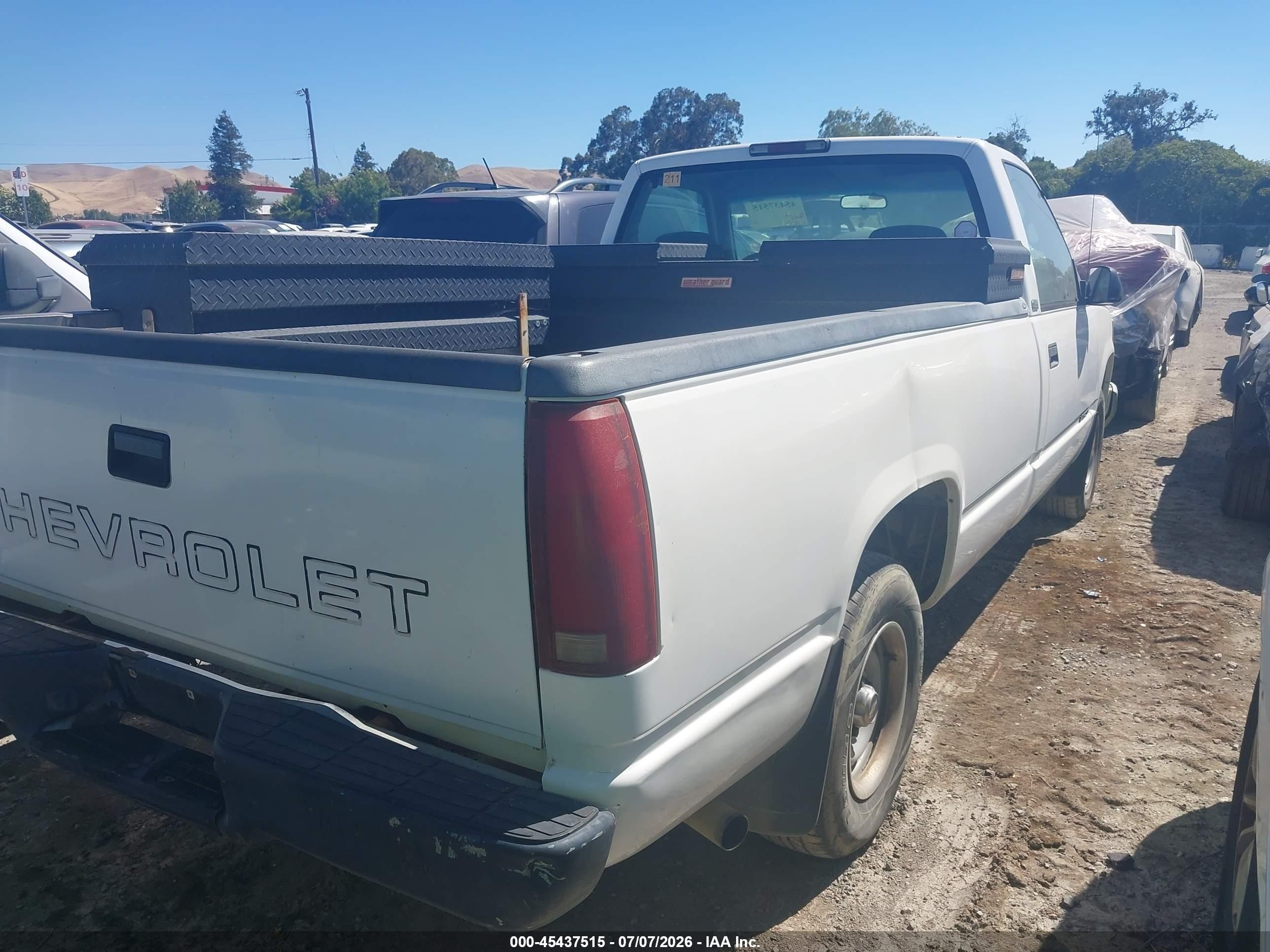 1995 Chevrolet Gmt-400 C1500 White vin: 1GCEC14Z2SZ249443