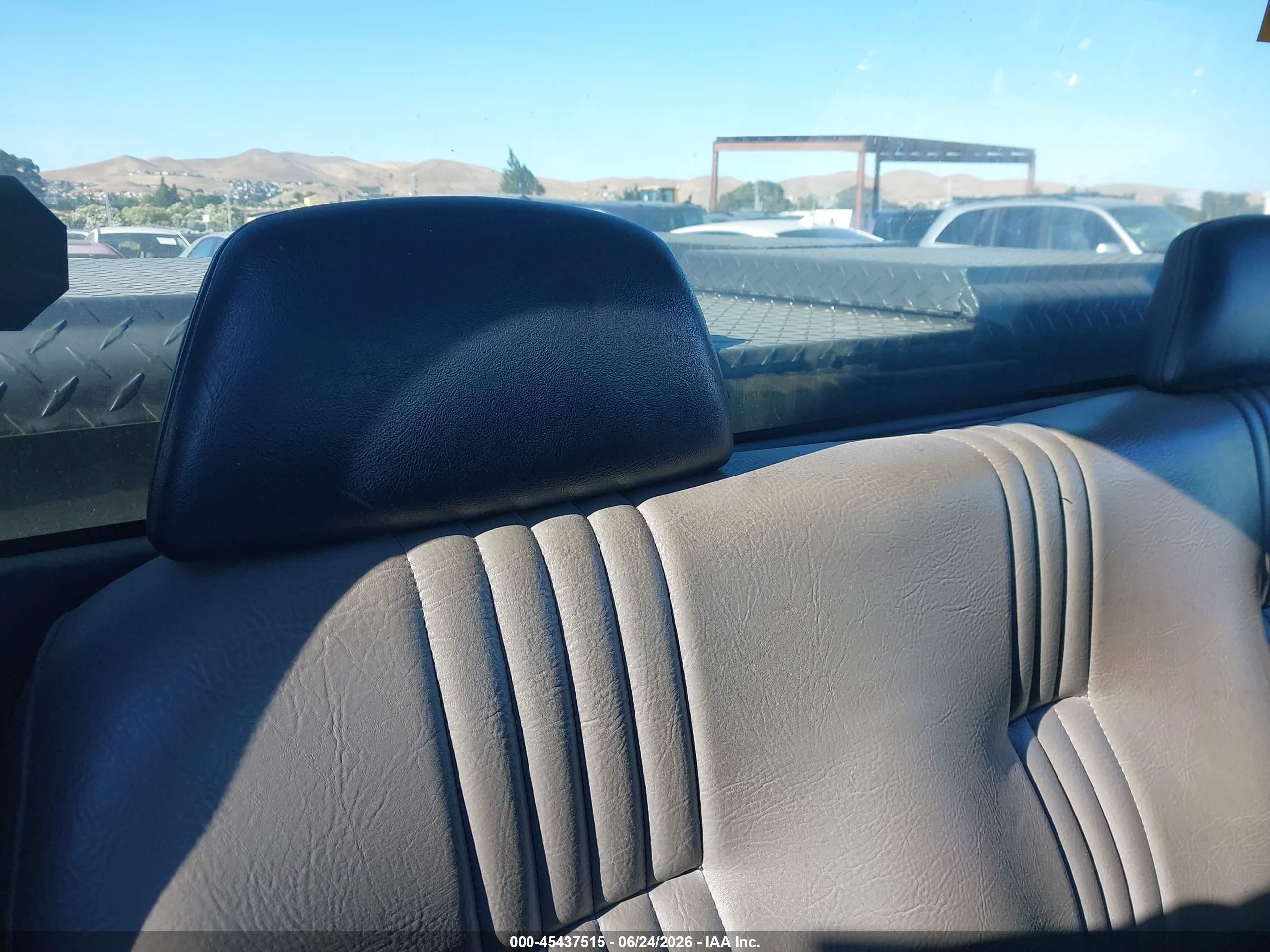 1995 Chevrolet Gmt-400 C1500 White vin: 1GCEC14Z2SZ249443