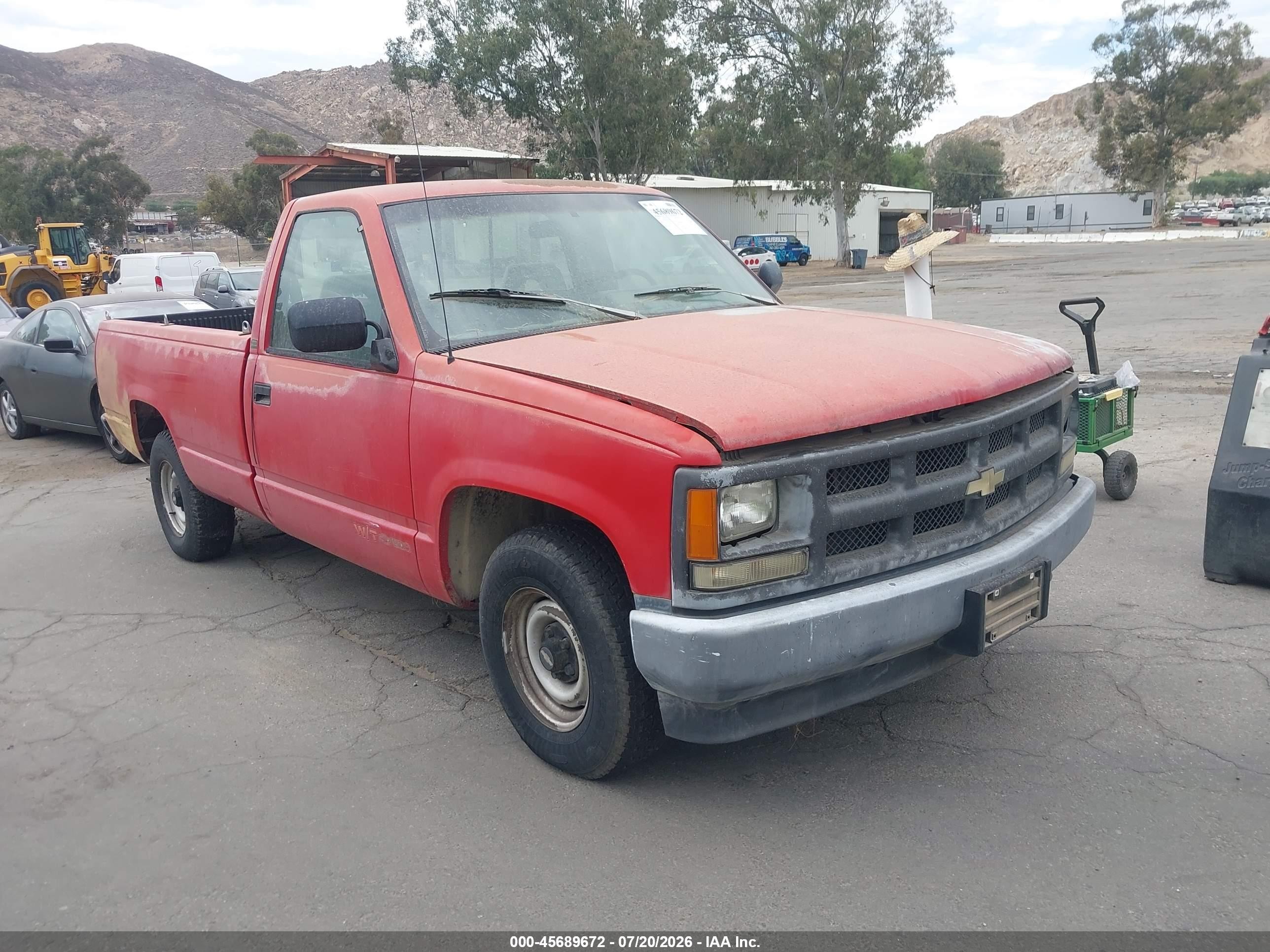 1993 Chevrolet Gmt-400 C1500 Red vin: 1GCEC14Z4PE210061