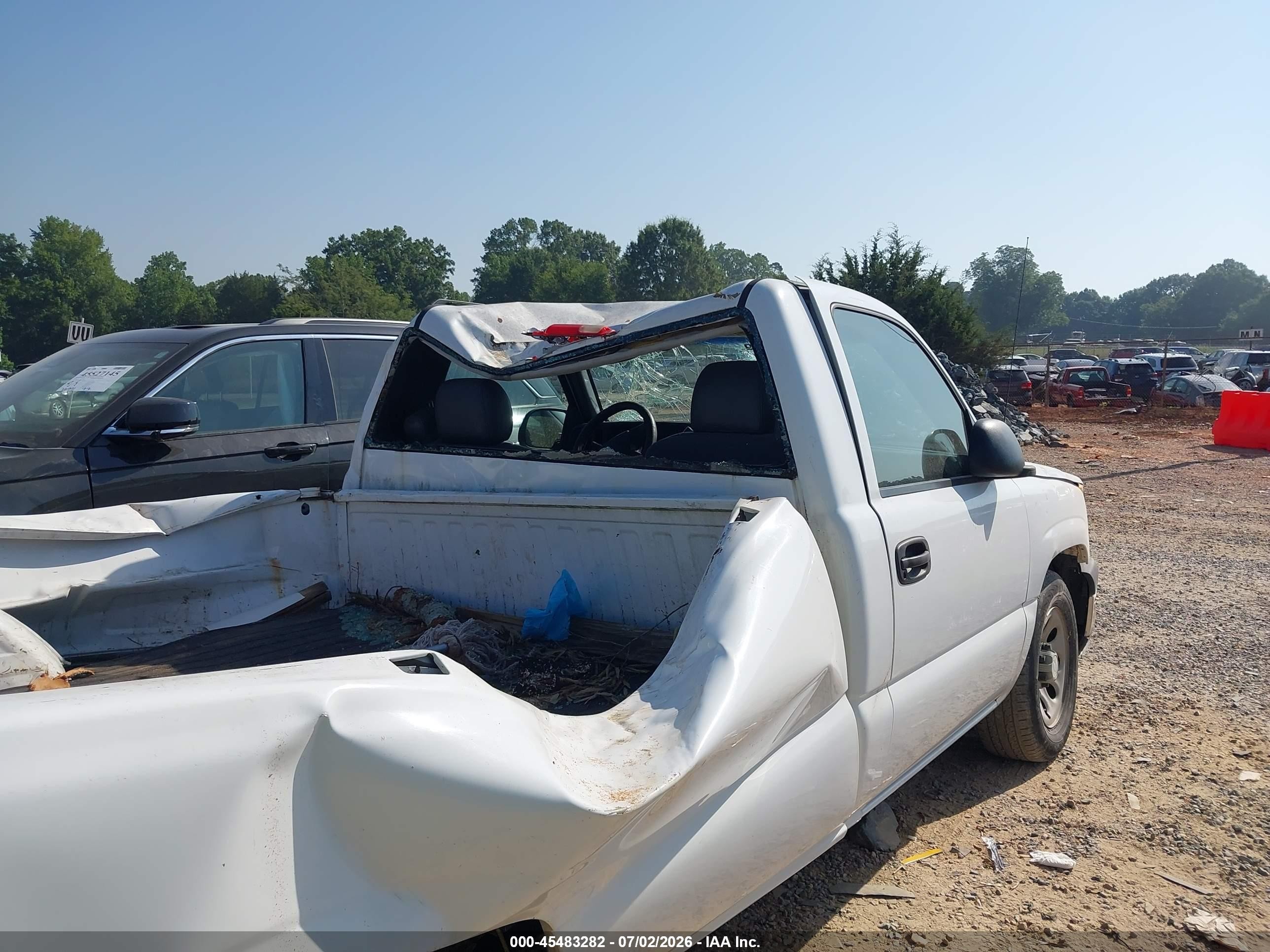 2006 Chevrolet Silverado 1500 Work Truck White vin: 1GCEC14Z56E256318