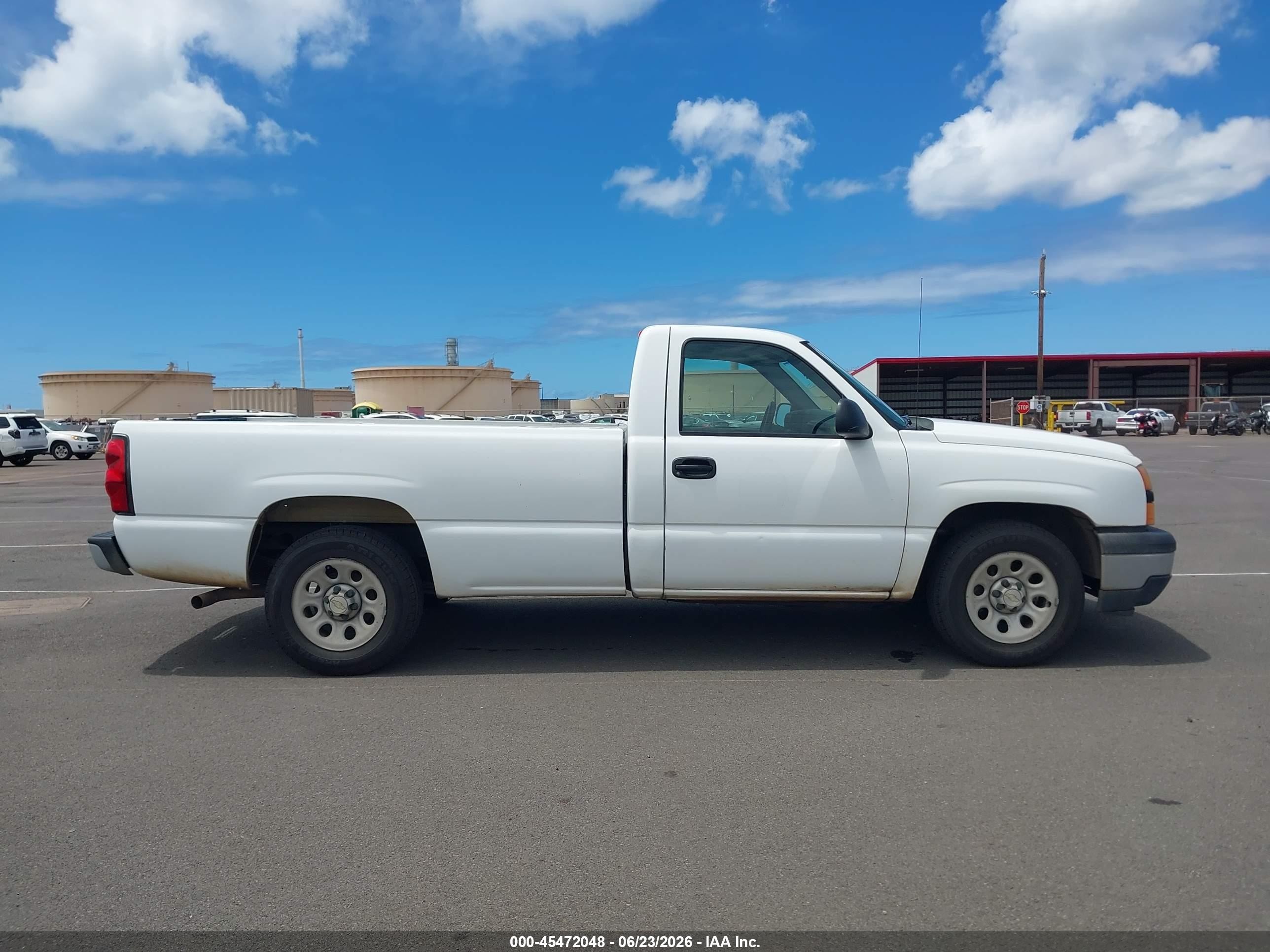 2006 Chevrolet Silverado 1500 Work Truck White vin: 1GCEC14Z56E264659